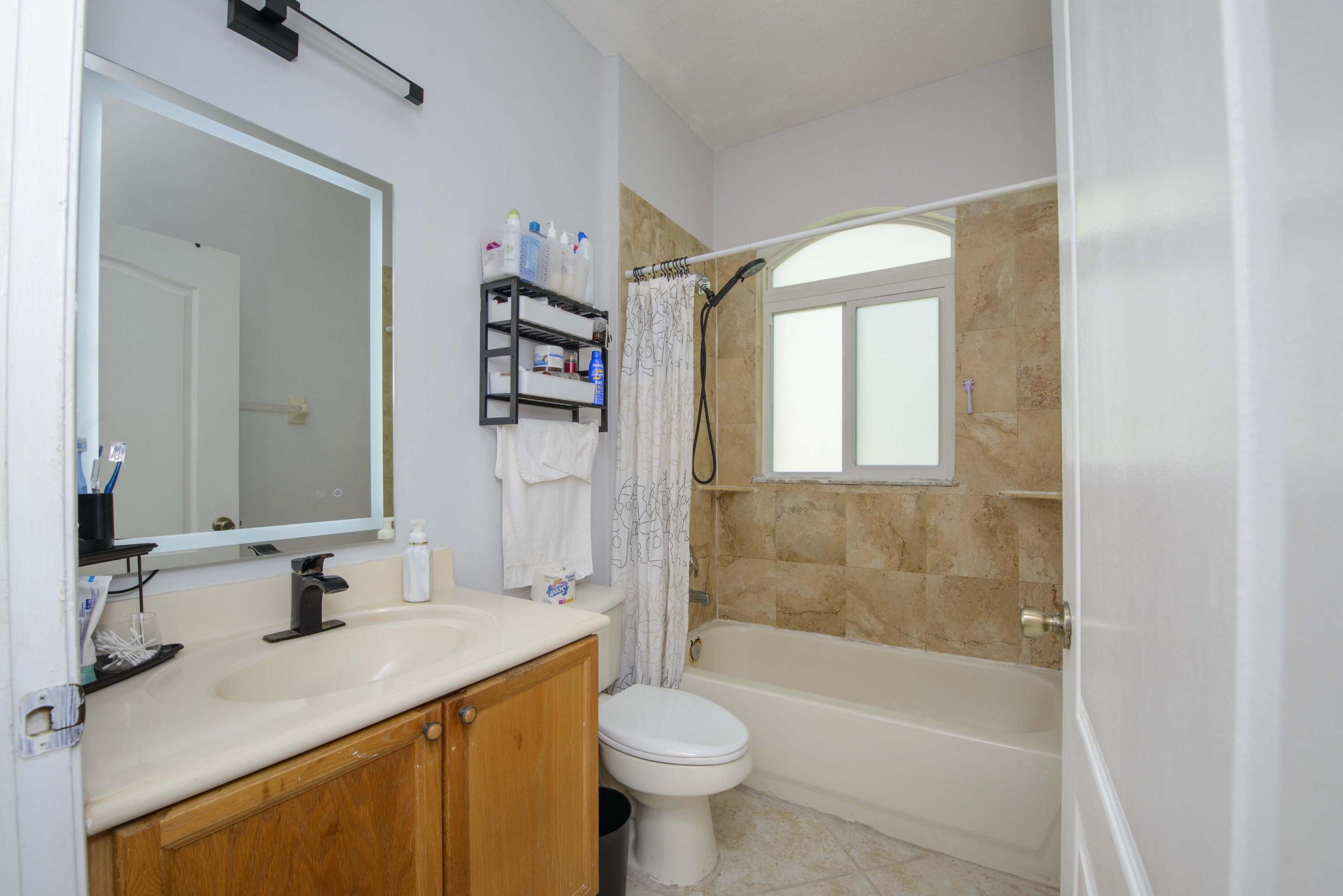 11893 Sturbridge Lane Property Photo 23