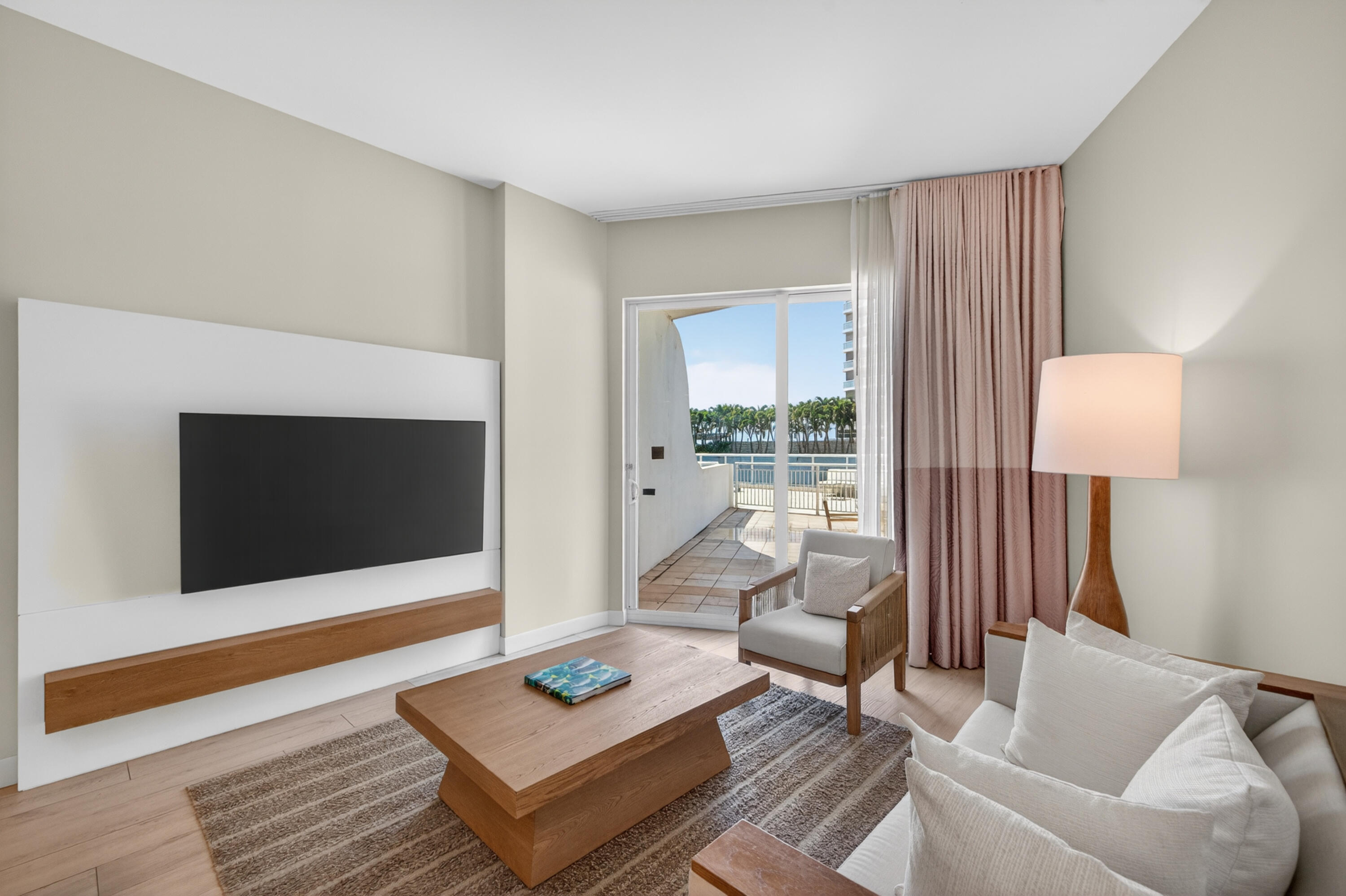 505 N Fort Lauderdale Beach Boulevard 605 Property Photo 4