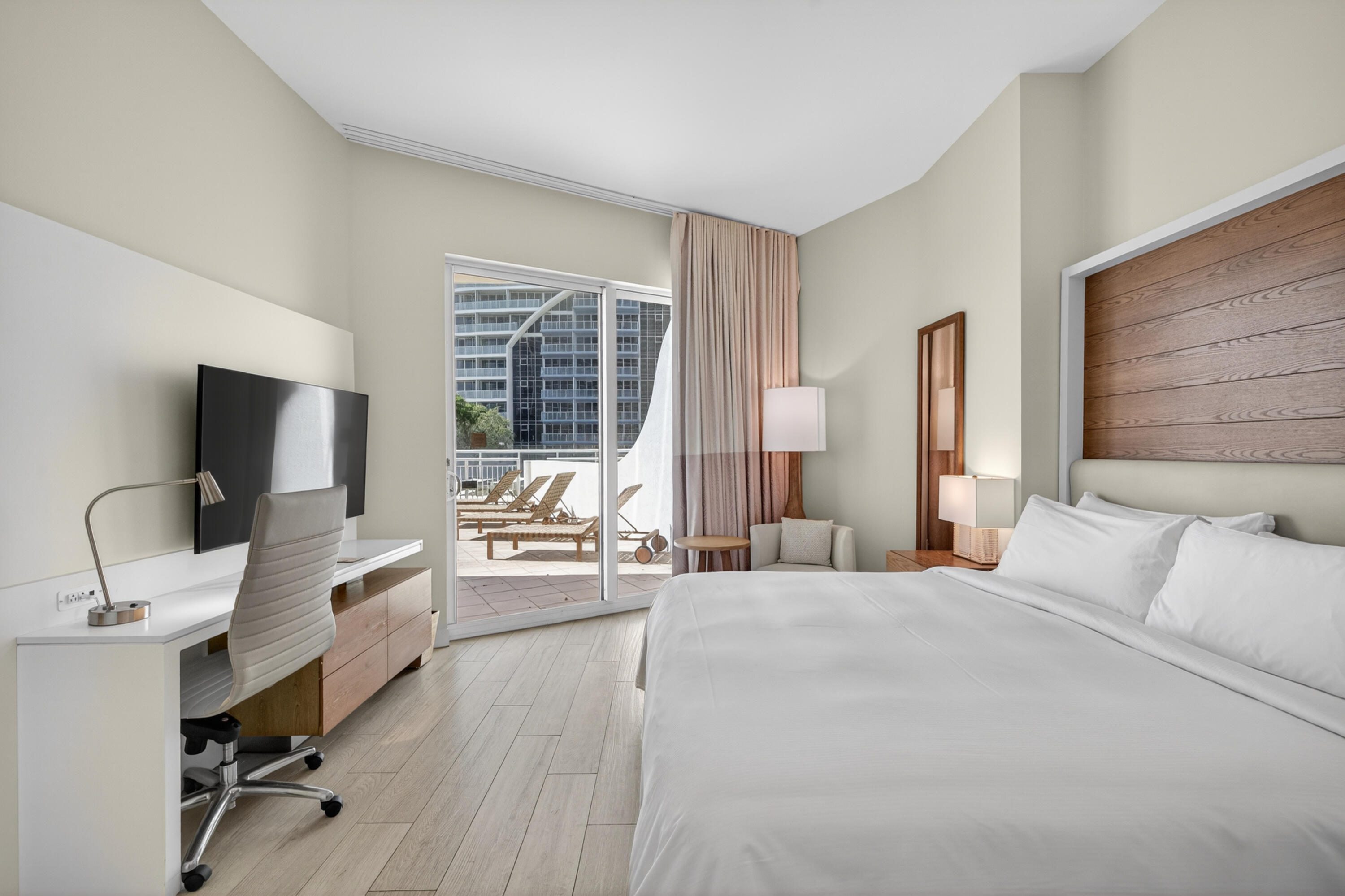 505 N Fort Lauderdale Beach Boulevard 605 Property Photo 13