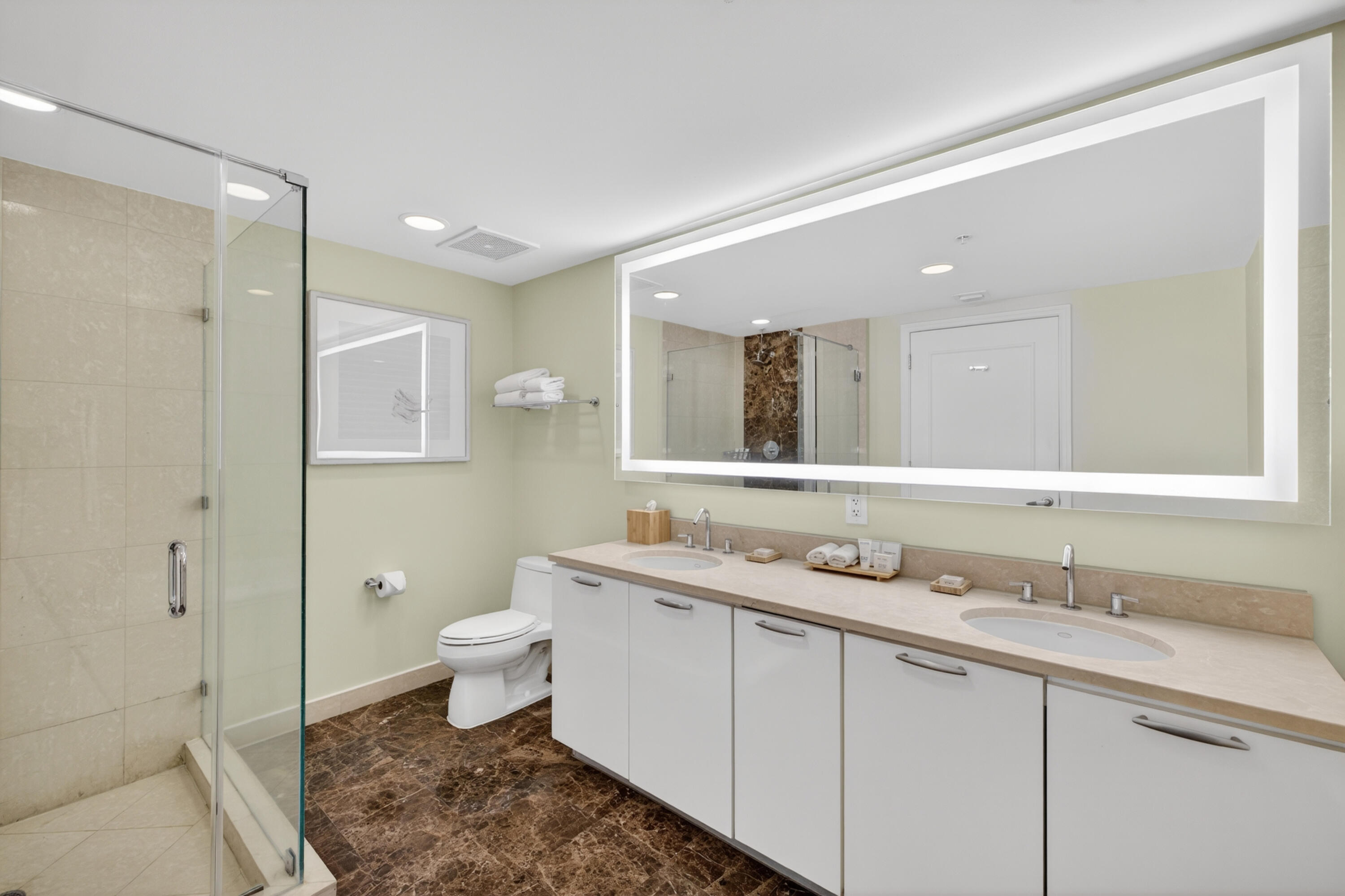 505 N Fort Lauderdale Beach Boulevard 605 Property Photo 17