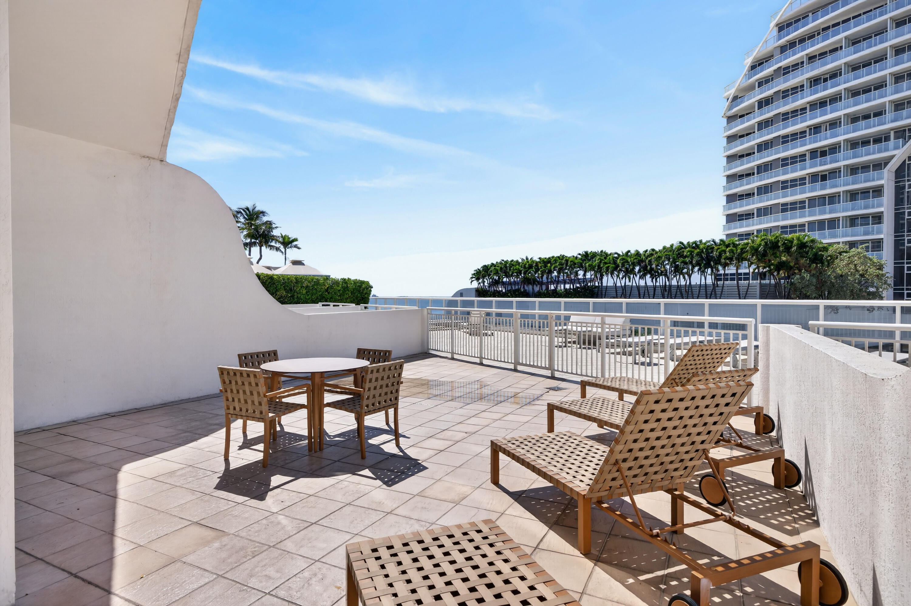 505 N Fort Lauderdale Beach Boulevard 605 Property Photo 32