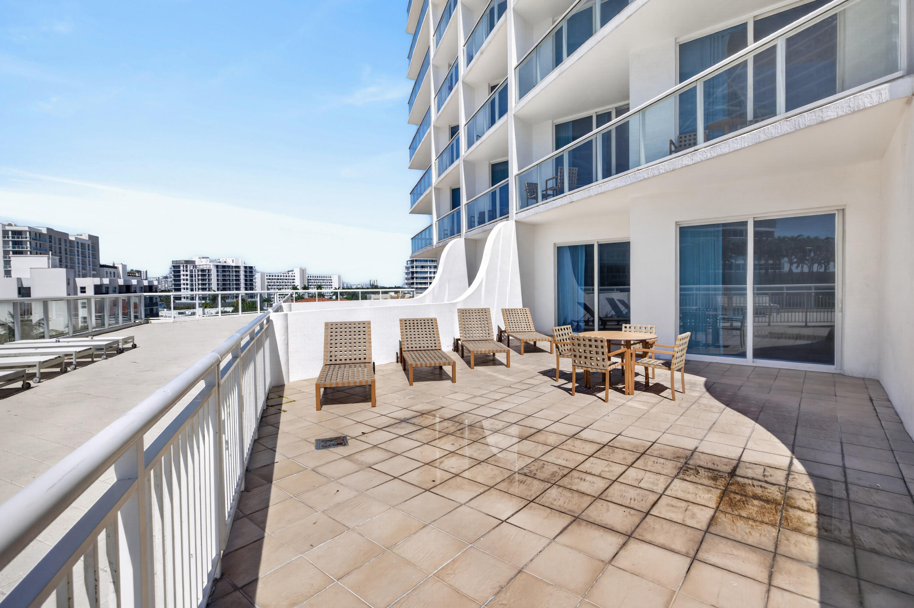 505 N Fort Lauderdale Beach Boulevard 605 Property Photo 35