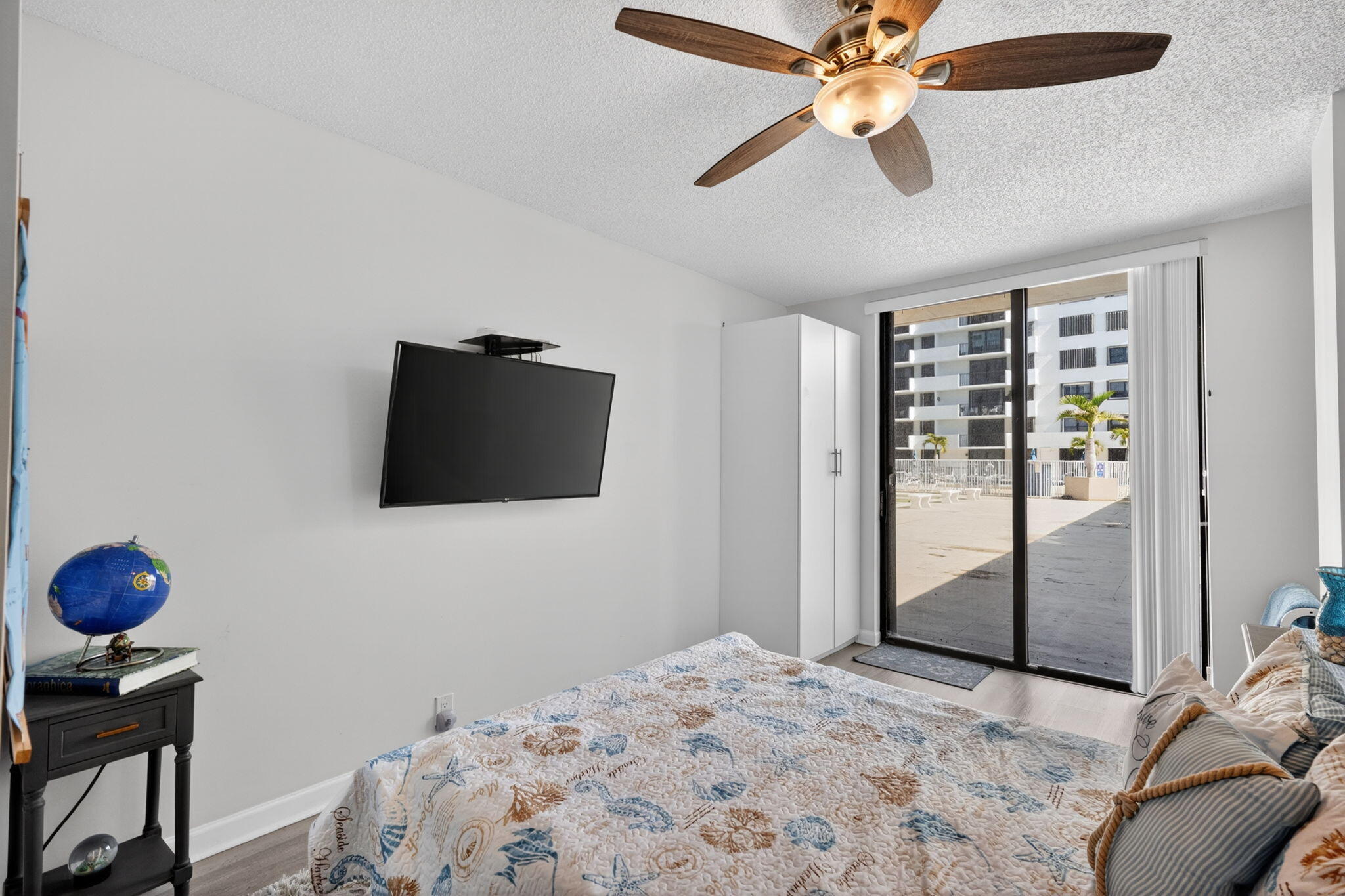 1200 Marine Way Bd2 Property Photo 23