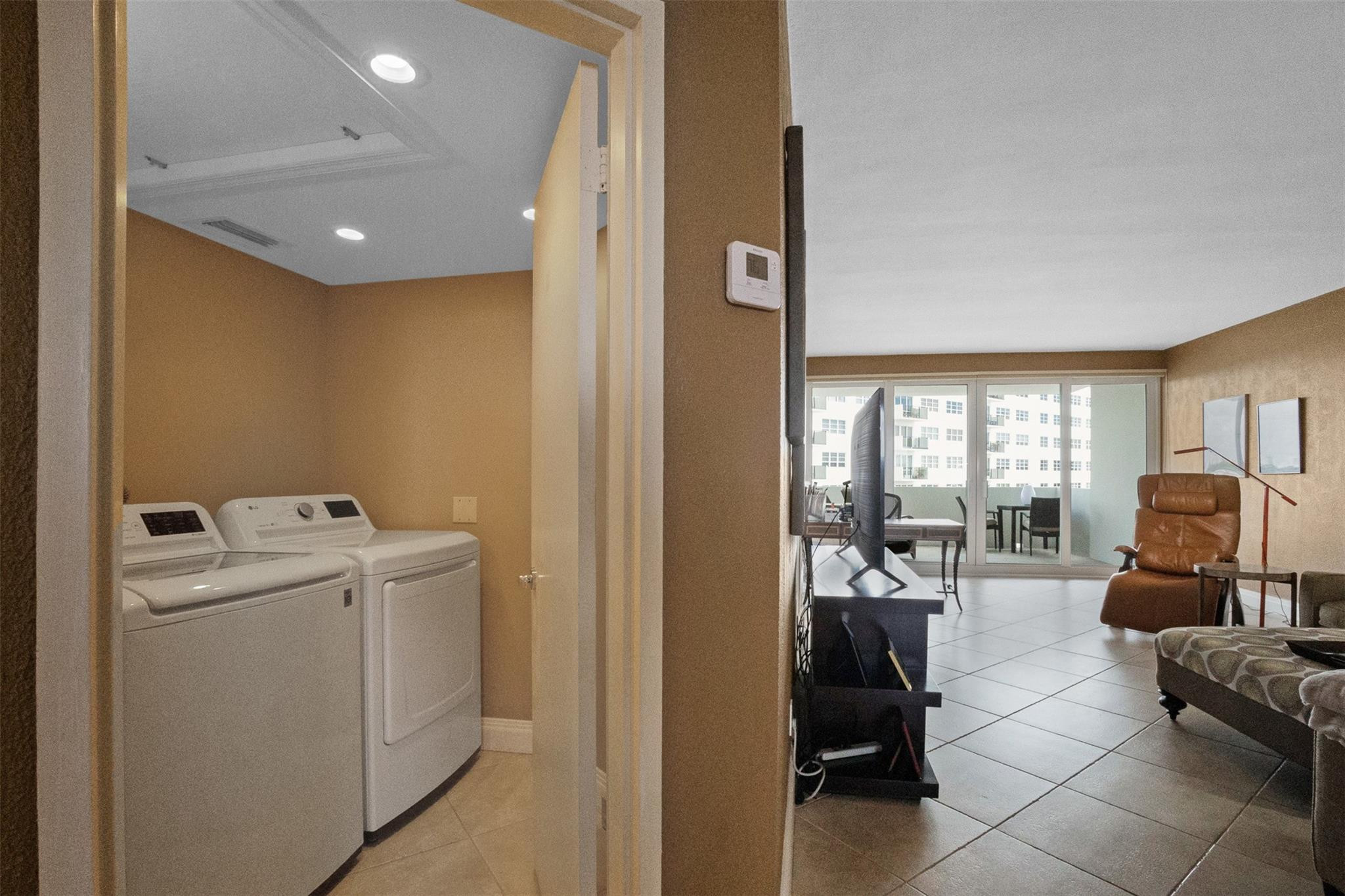 333 Sunset Drive 503 Property Photo 43