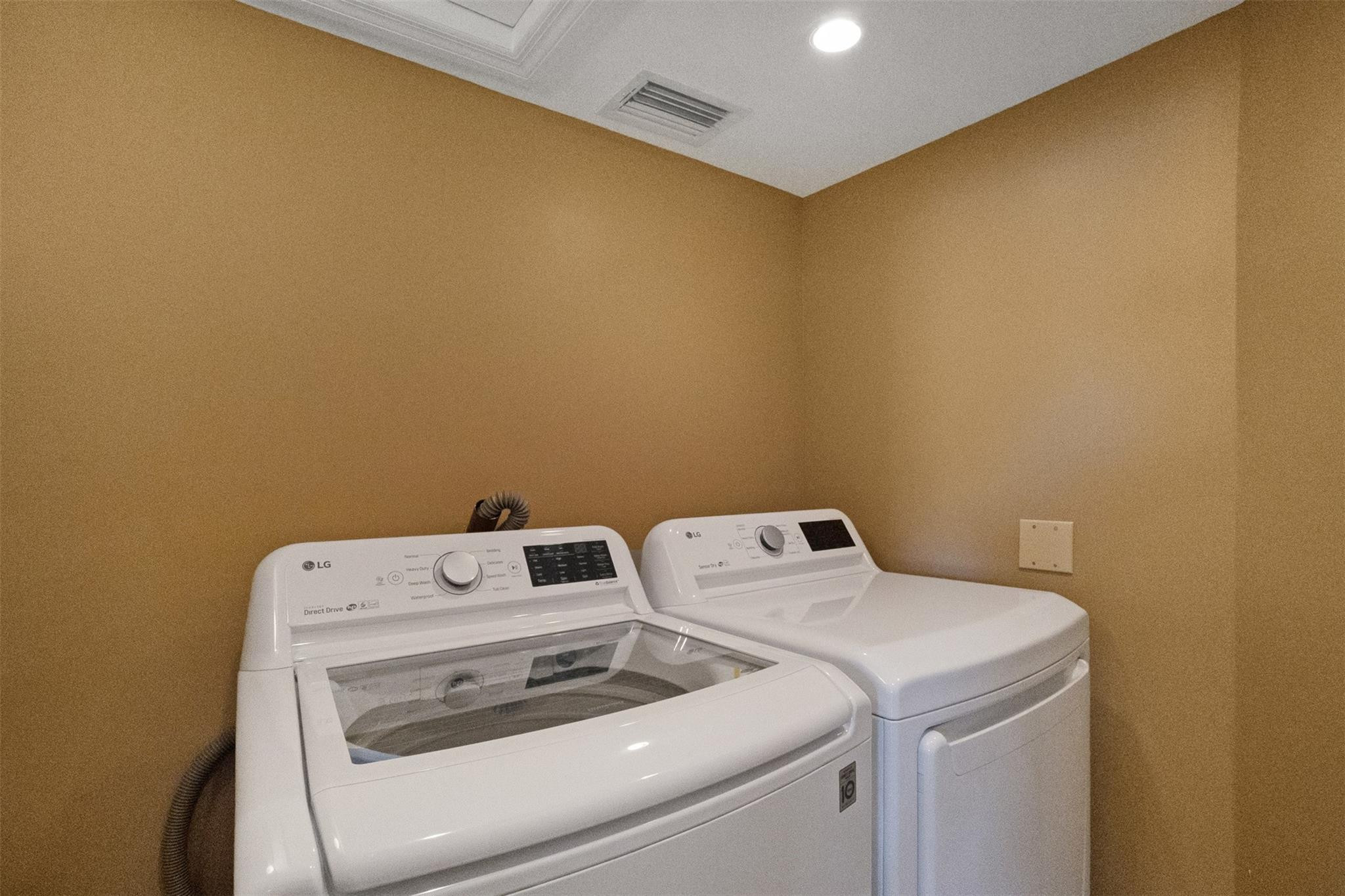 333 Sunset Drive 503 Property Photo 44