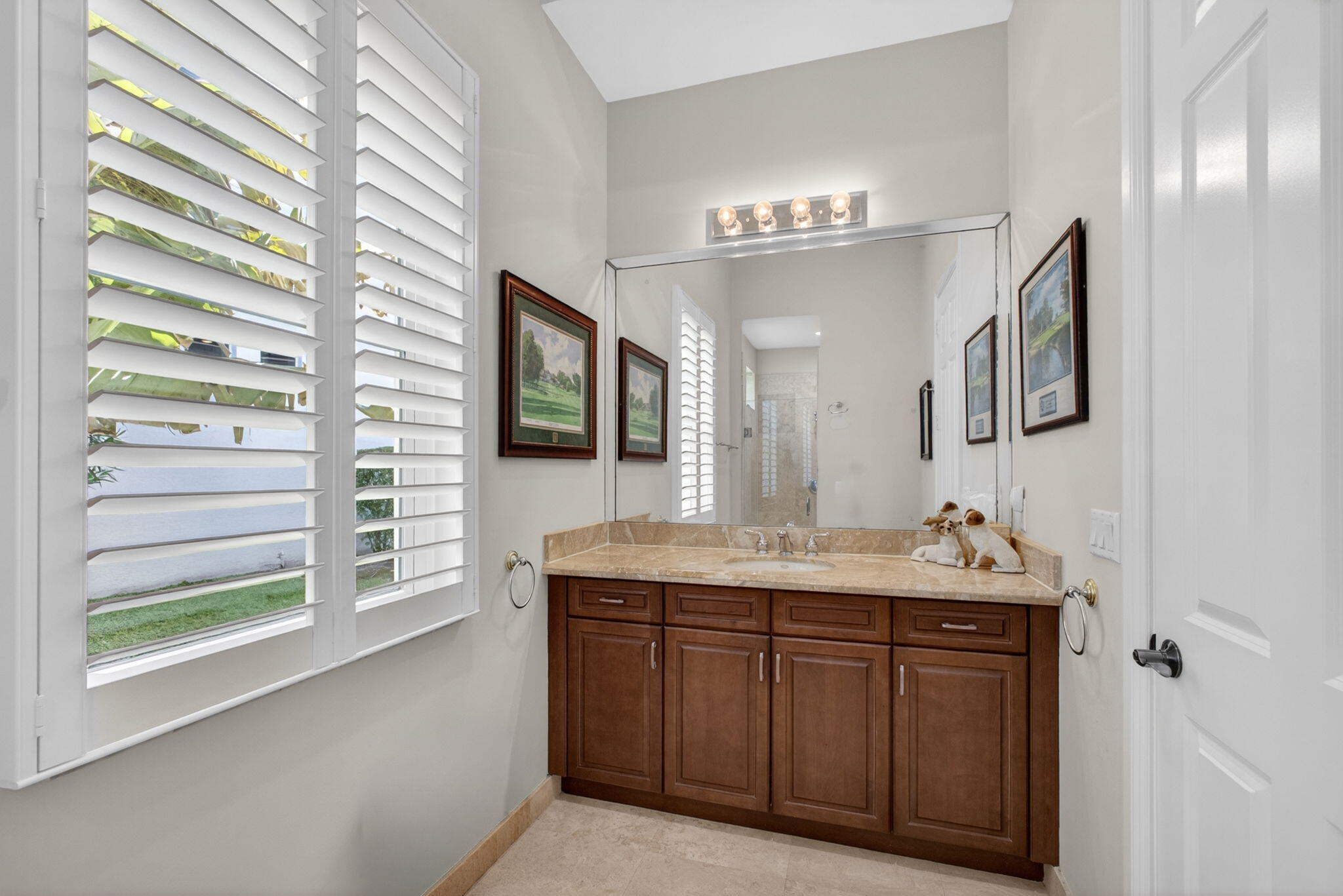 4131 Venetia Way Property Photo 44