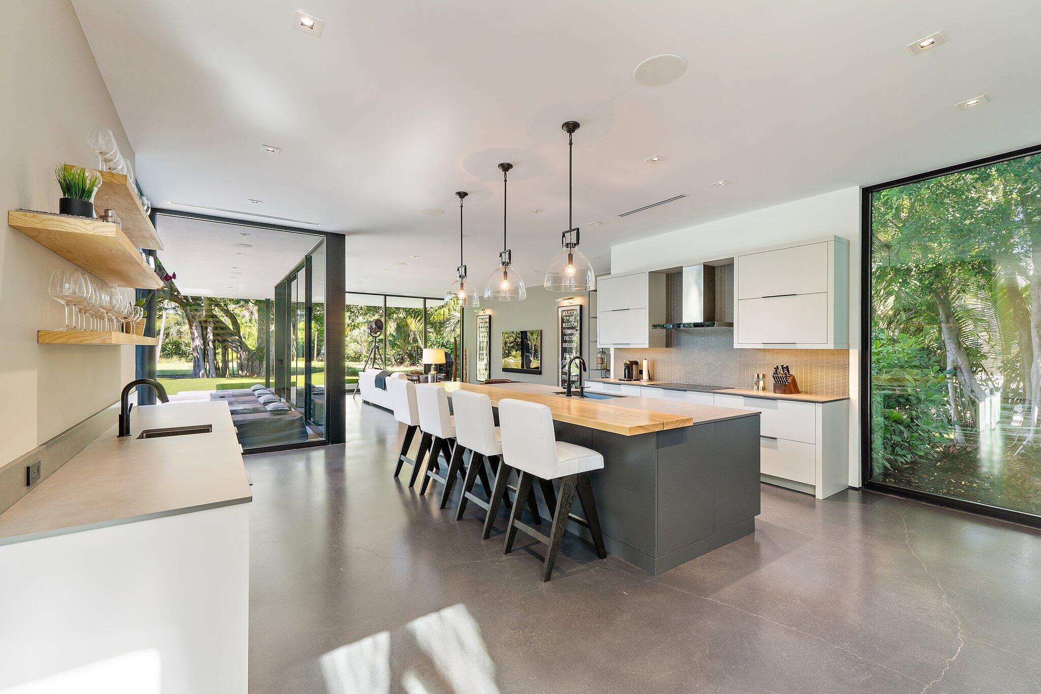 12 N Beach Road Property Photo 12