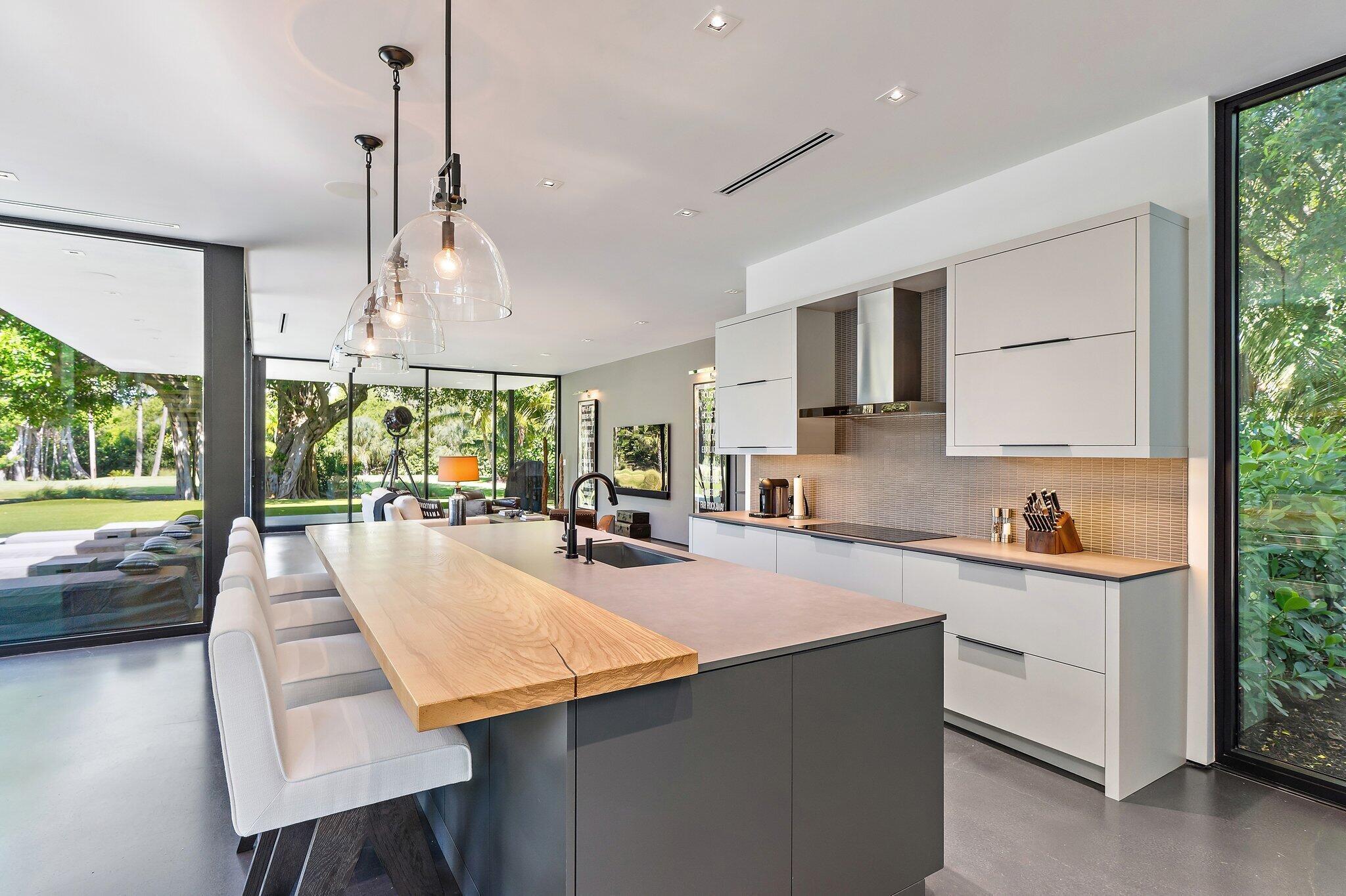 12 N Beach Road Property Photo 14