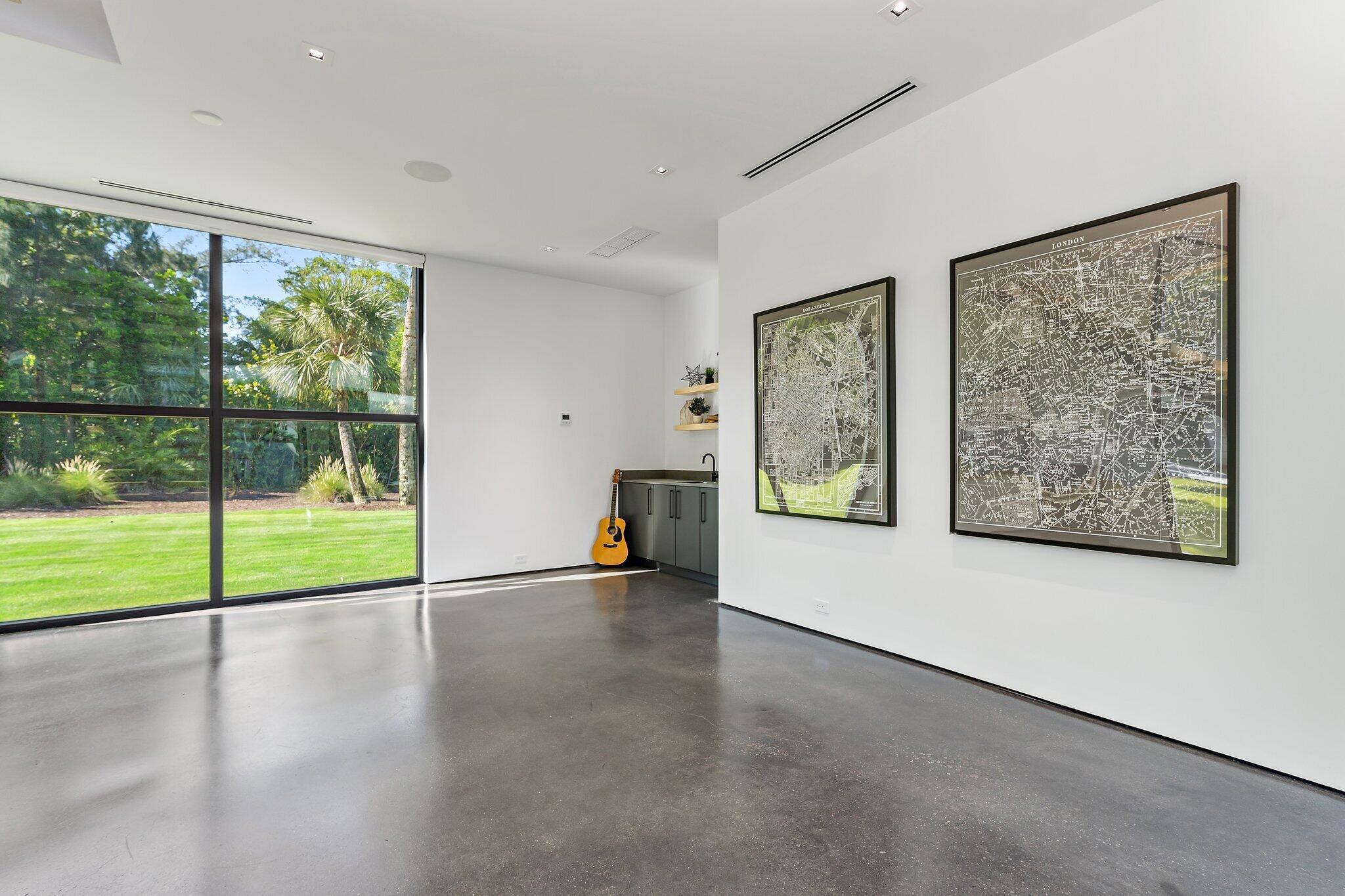 12 N Beach Road Property Photo 27