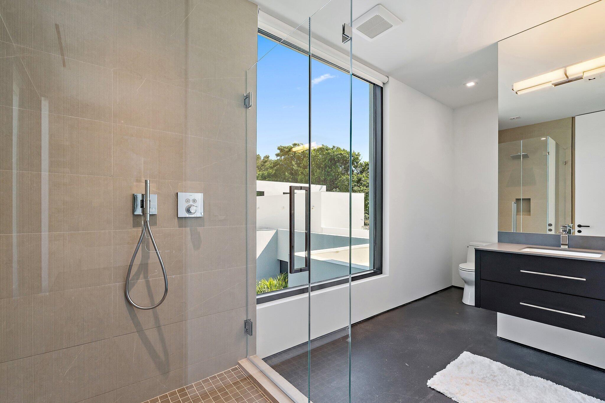 12 N Beach Road Property Photo 33