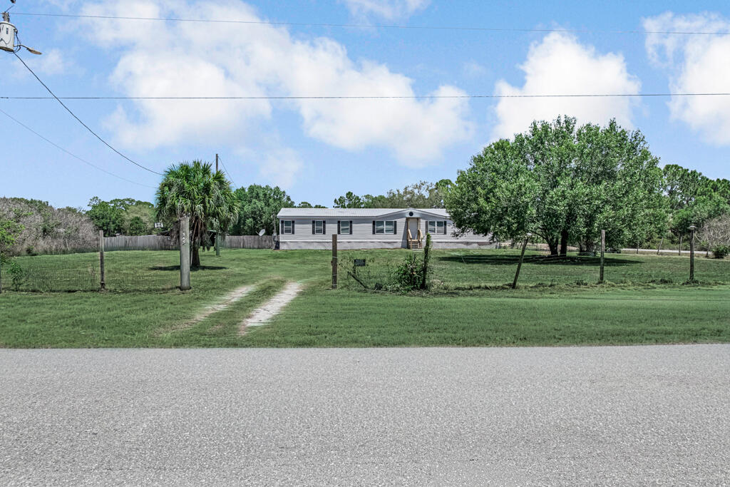 545 Bald Cypress Avenue Property Photo 2