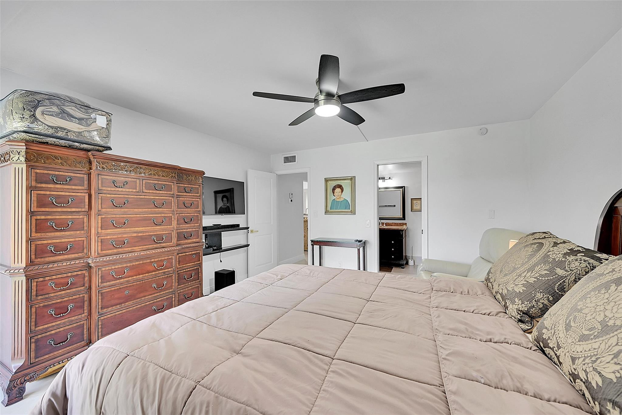 2804 Victoria Way C3 Property Photo 26