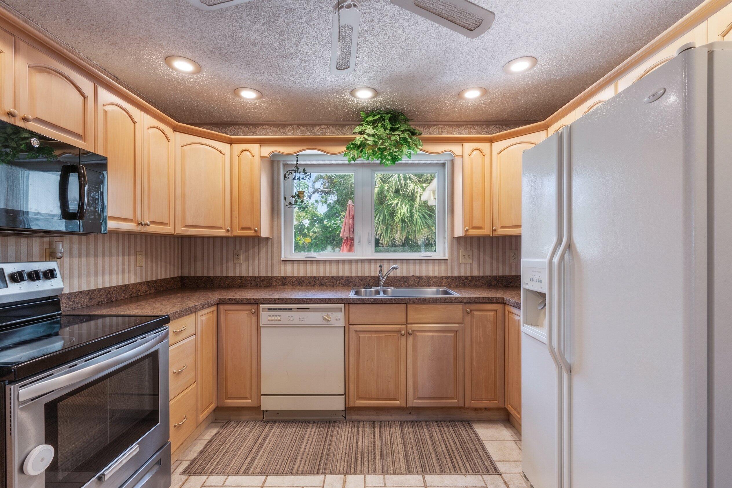 1166 Beach Road Property Photo 26