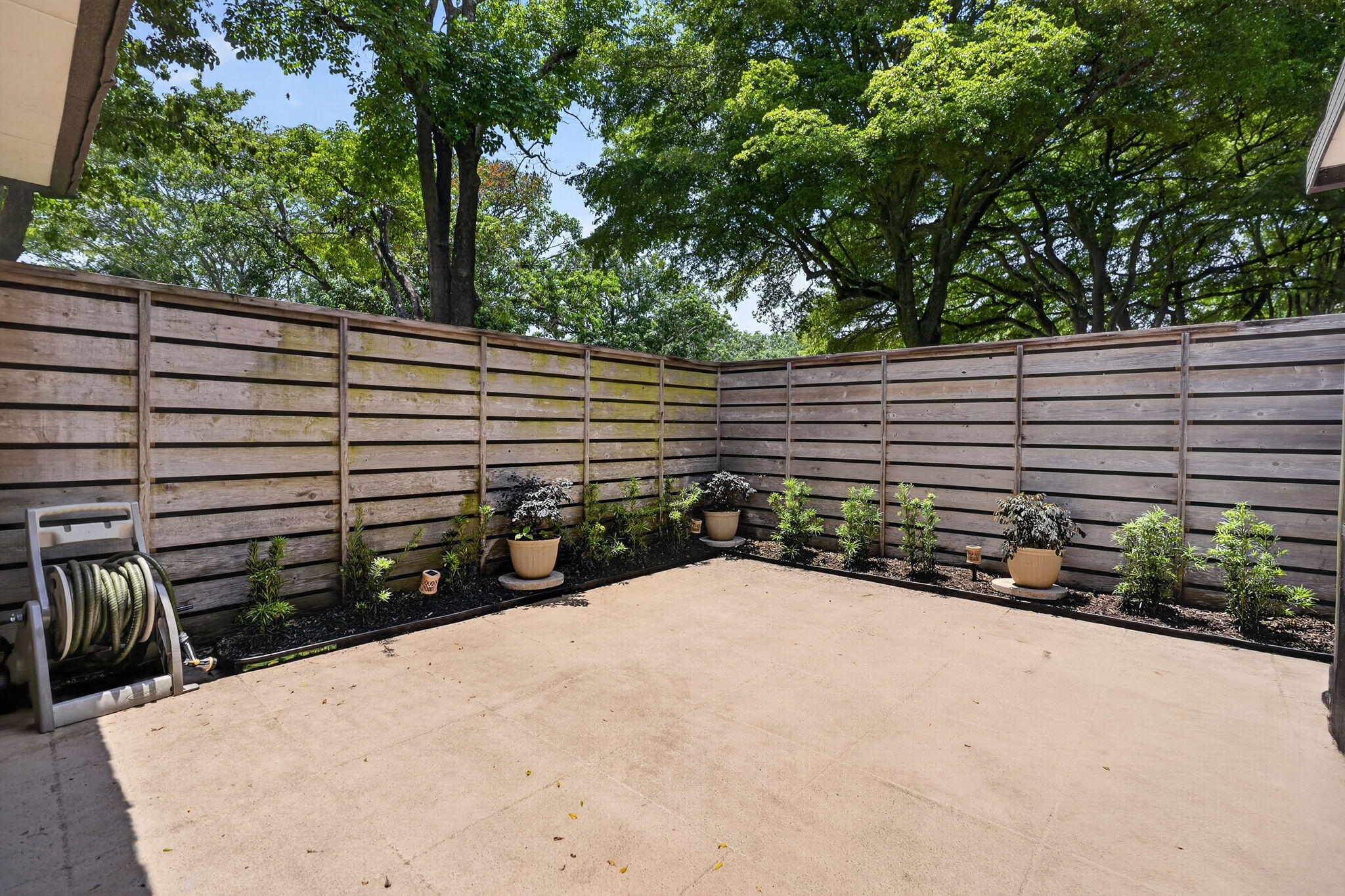 527 5th Terrace Property Photo 30
