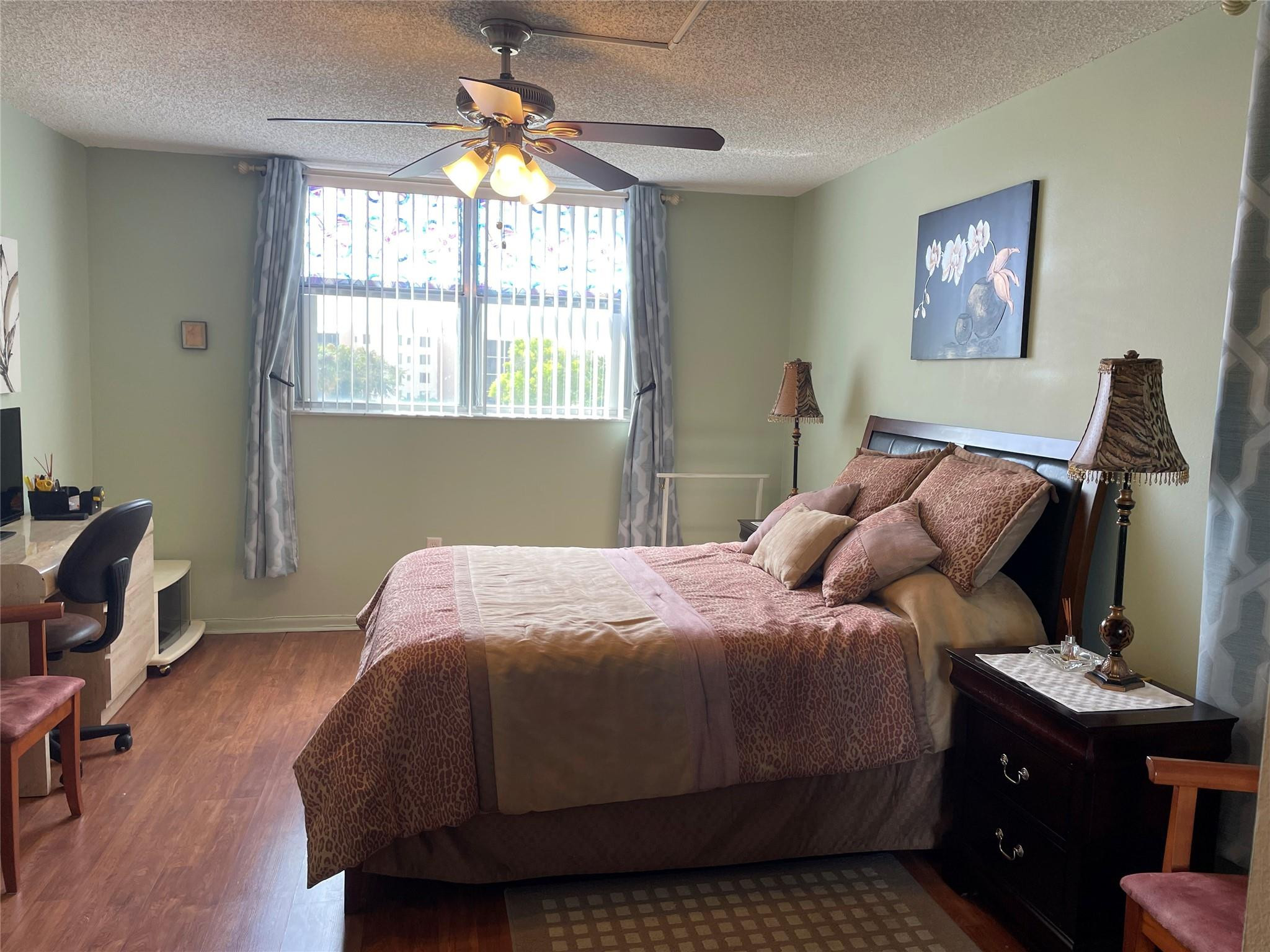 2860 Somerset Drive 311k Property Photo 14