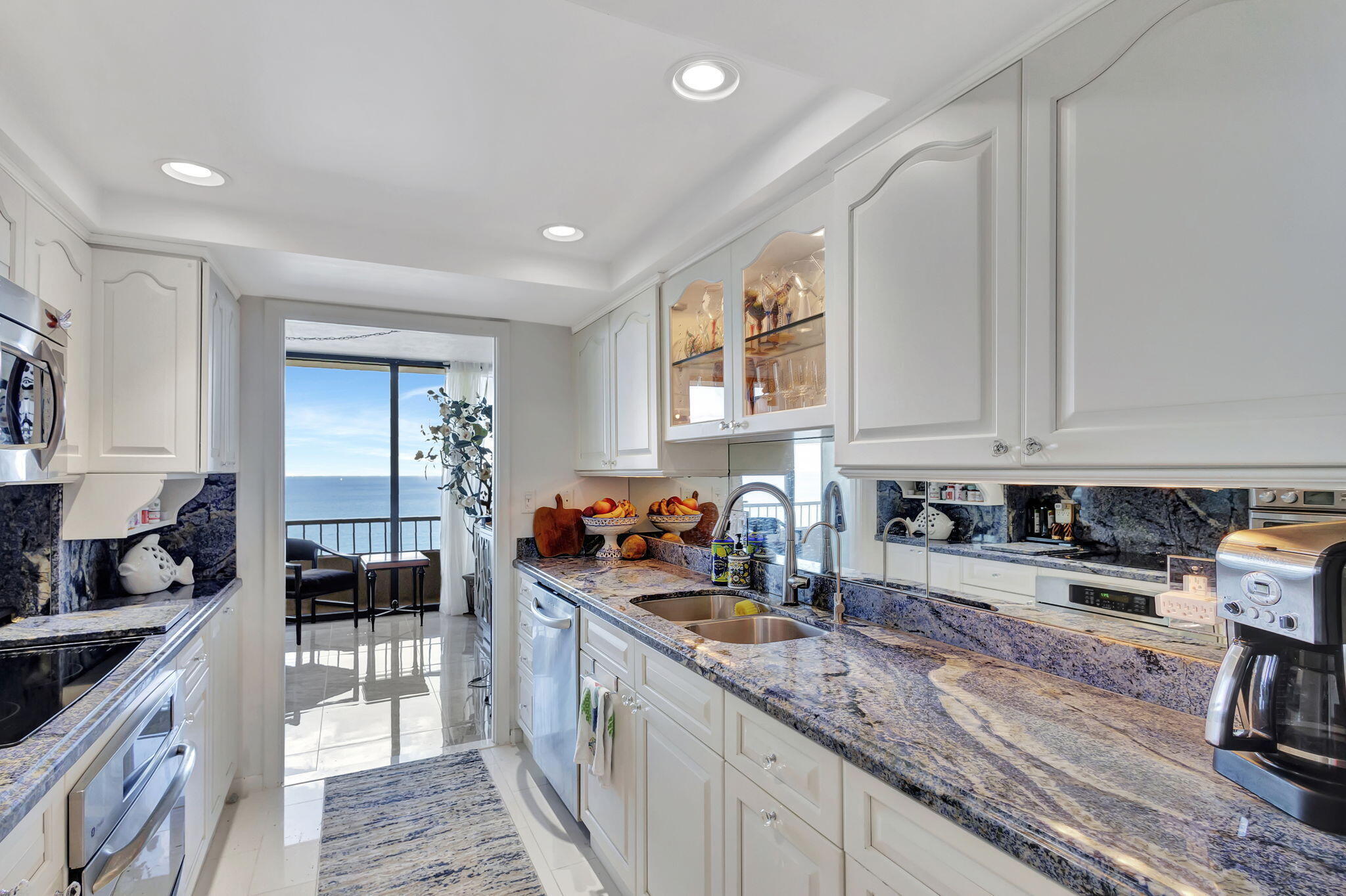 5550 N Ocean Drive 21c Property Photo 17