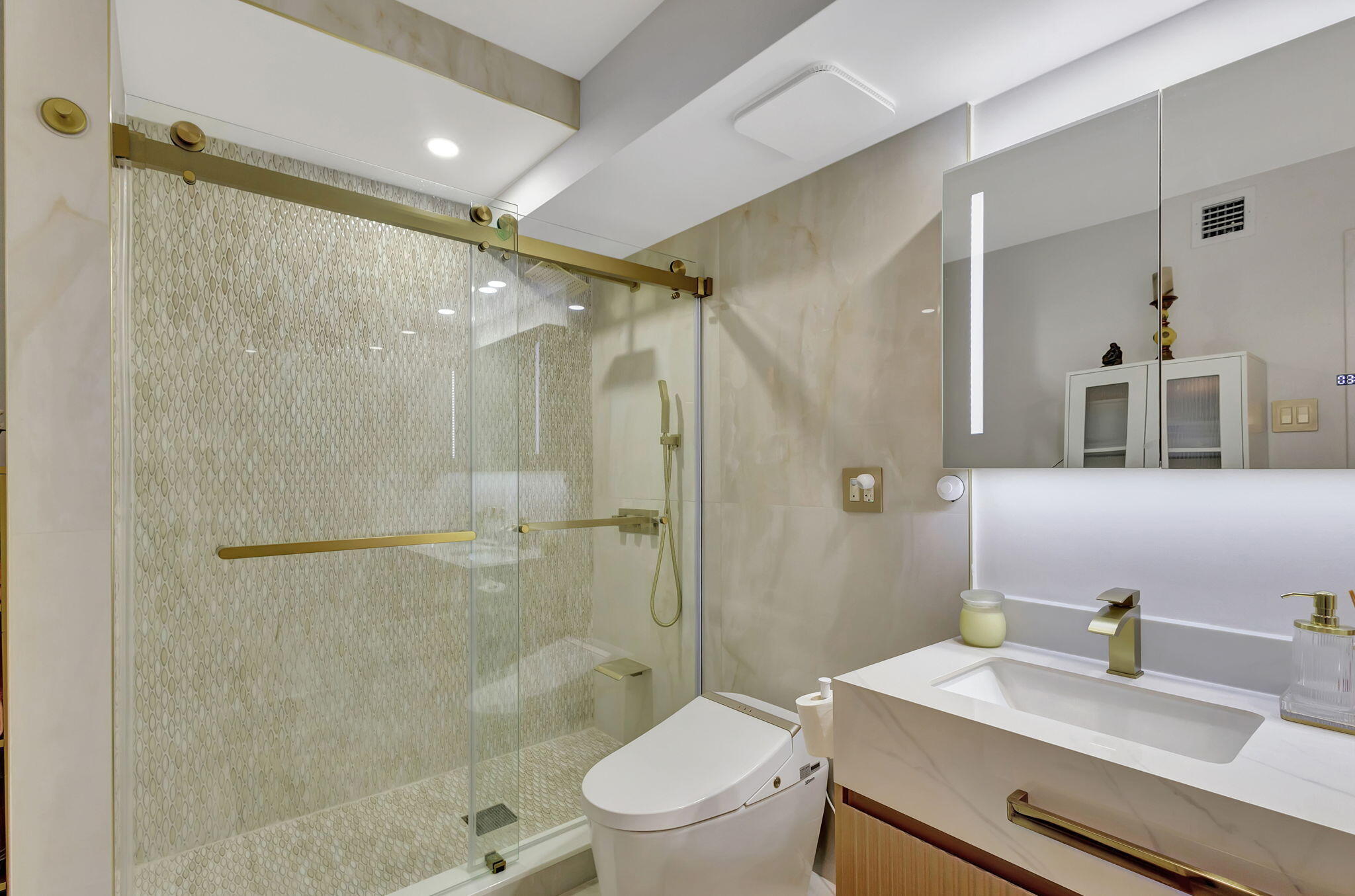 5550 N Ocean Drive 21c Property Photo 33