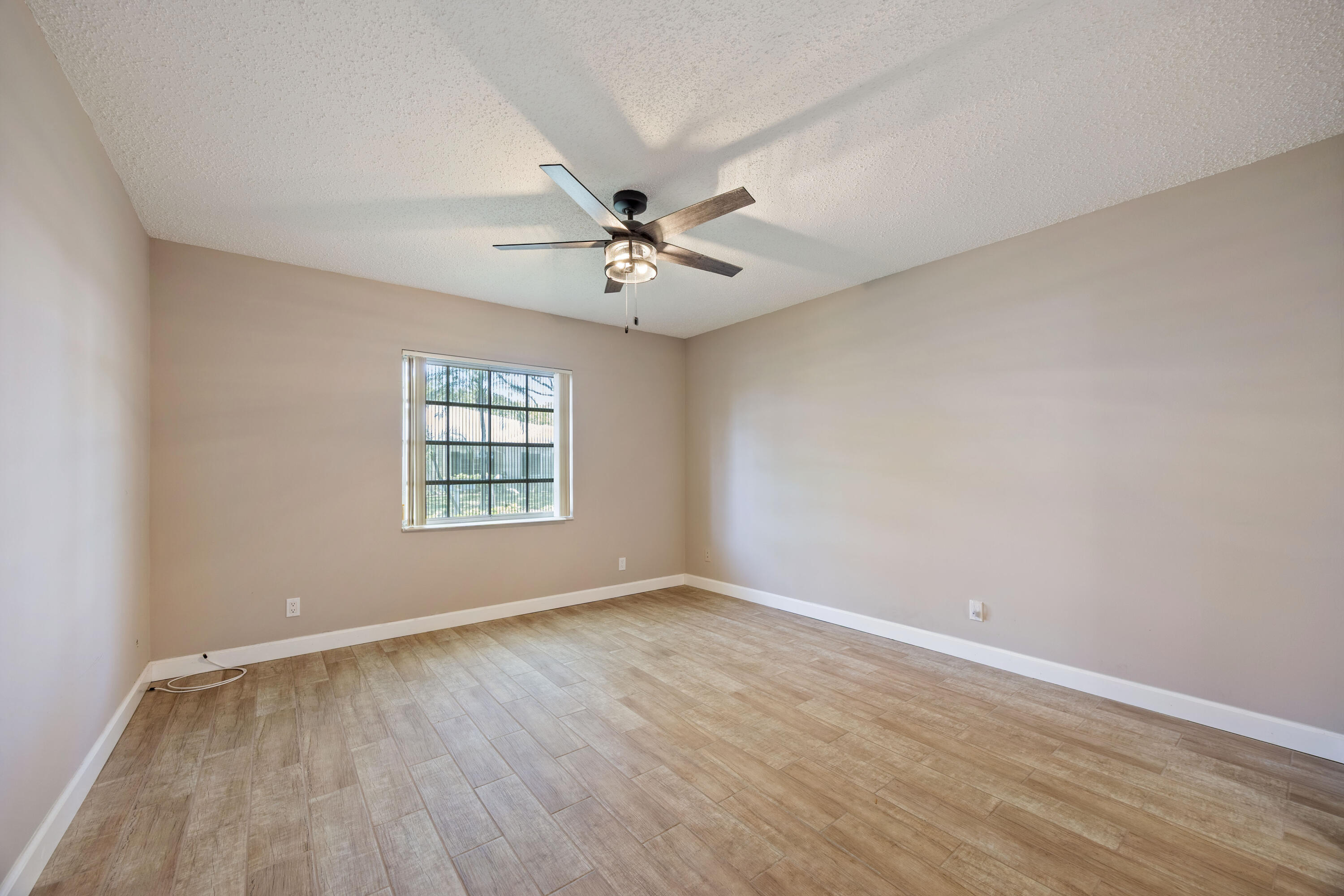 10168 43rd Trail S 318 Property Photo 10