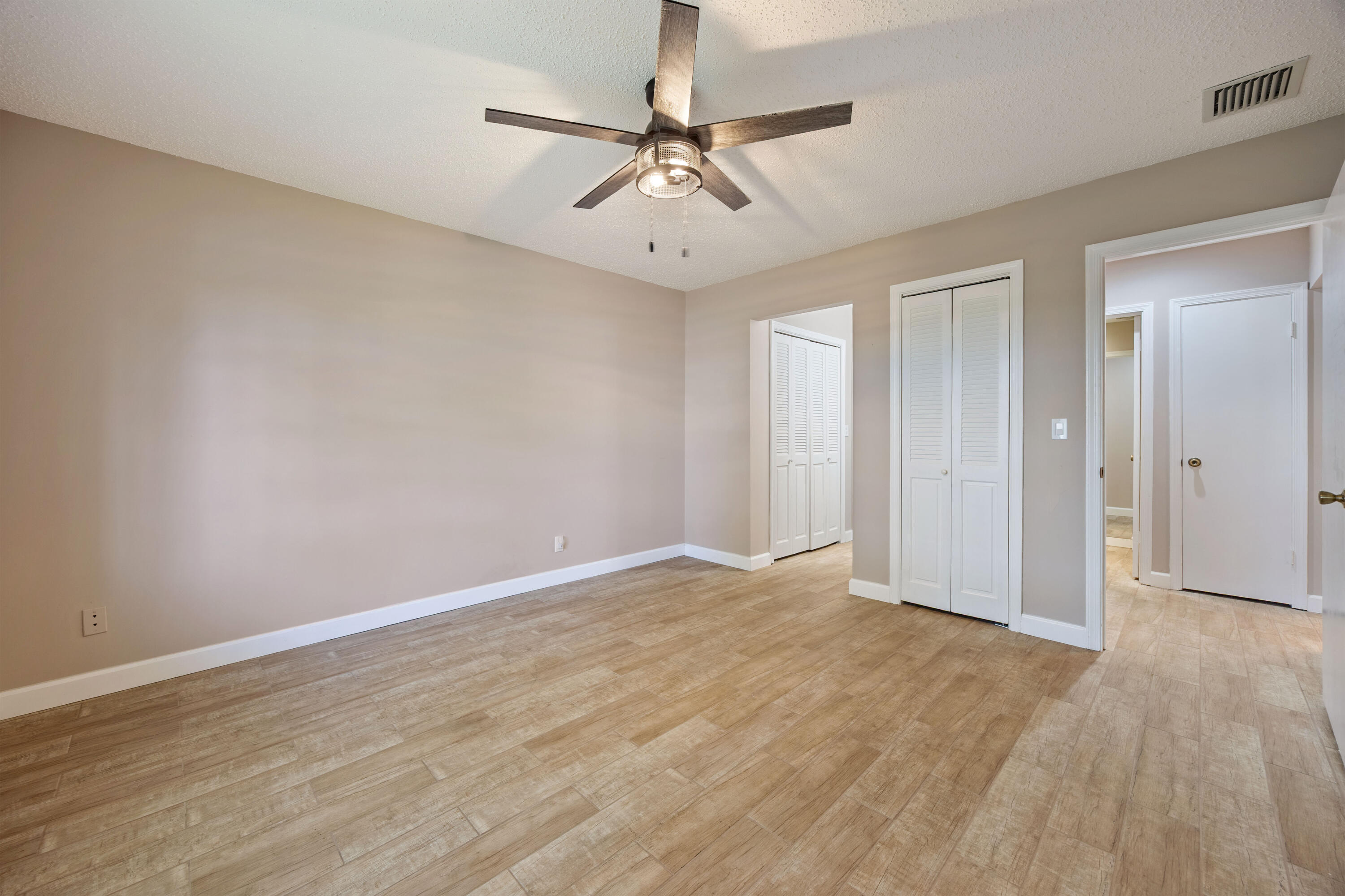 10168 43rd Trail S 318 Property Photo 12