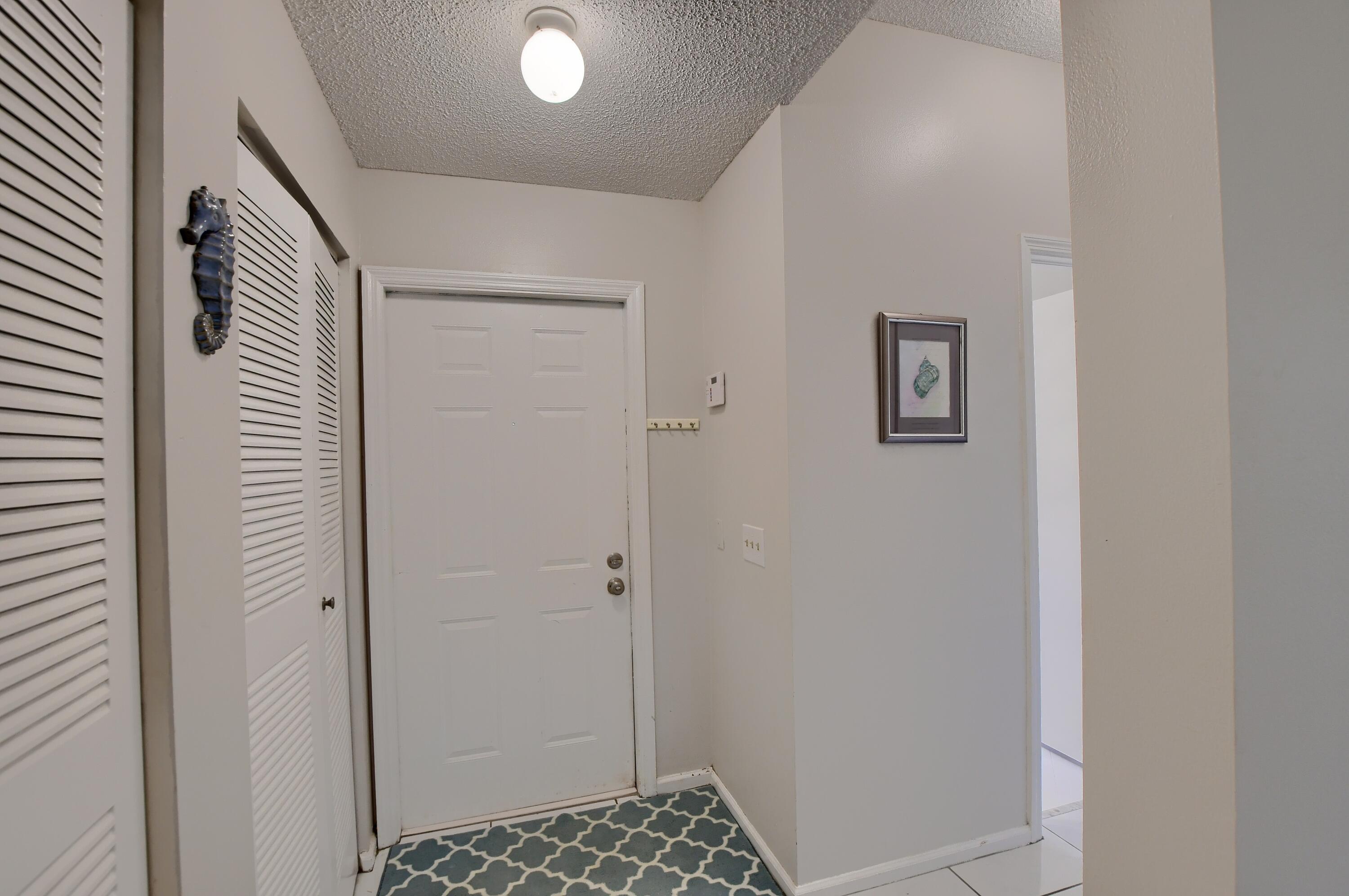 6563 Via Regina Property Photo 3