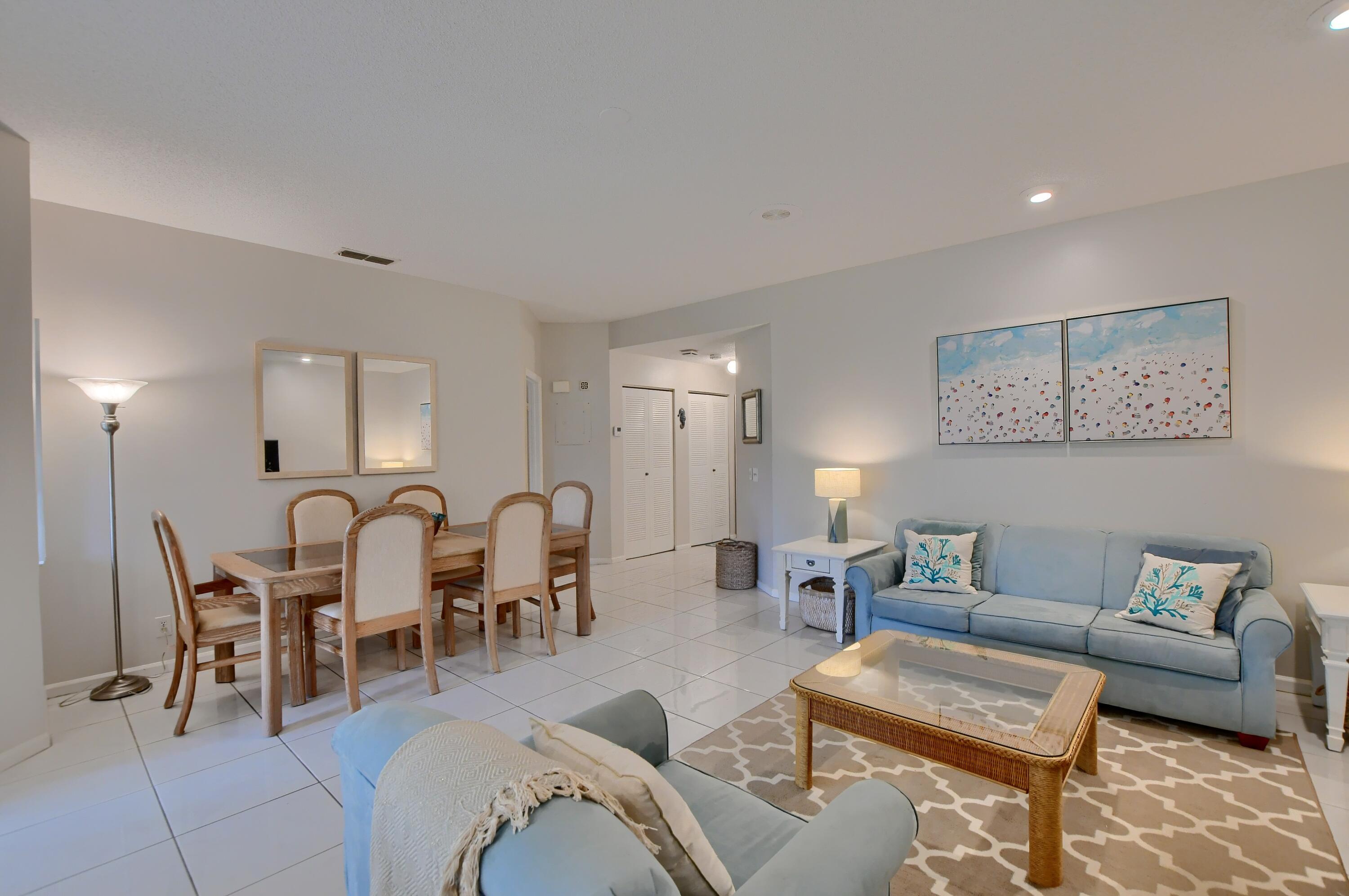 6563 Via Regina Property Photo 7