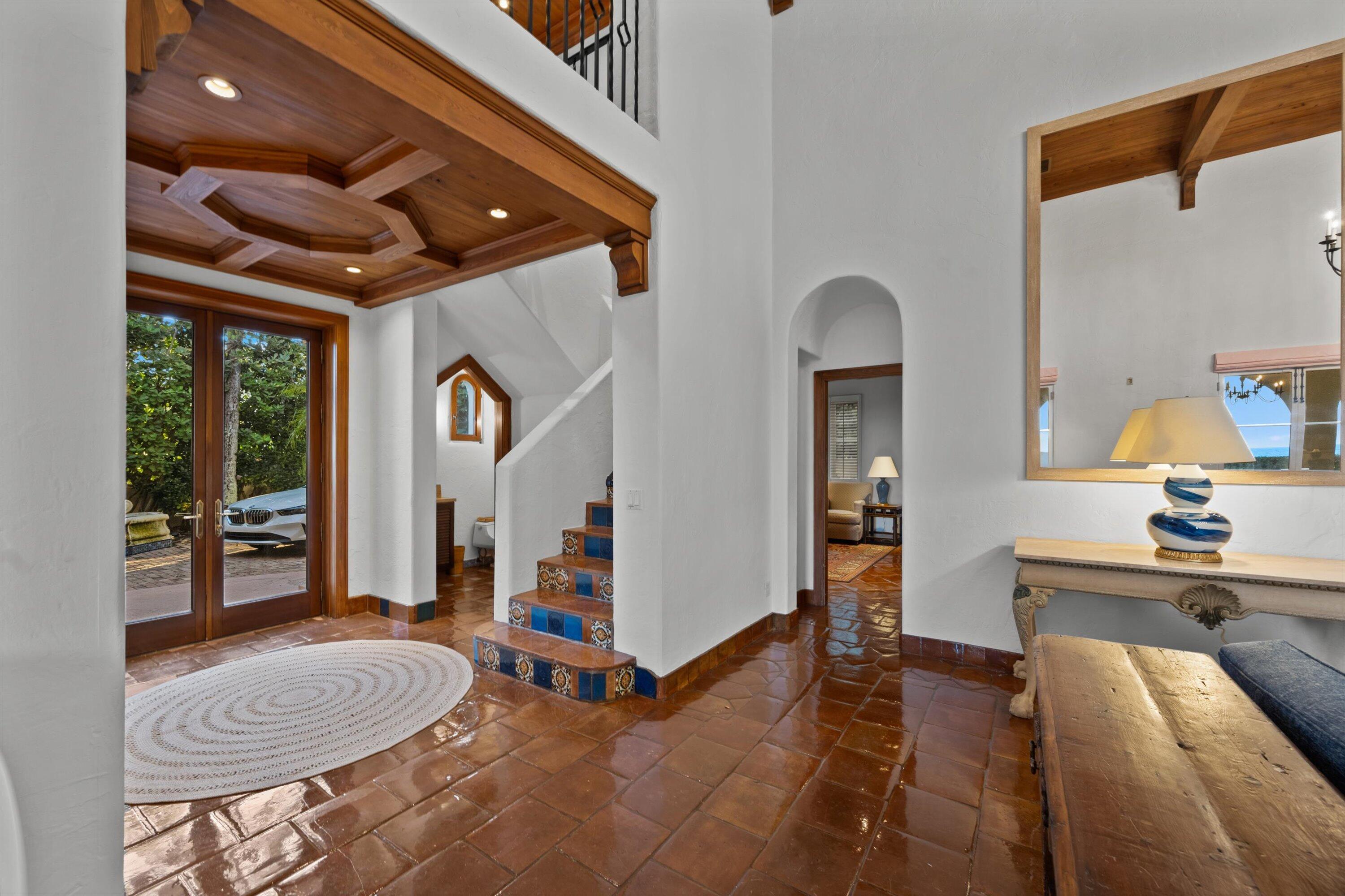 240 N Ocean Boulevard Property Photo 4