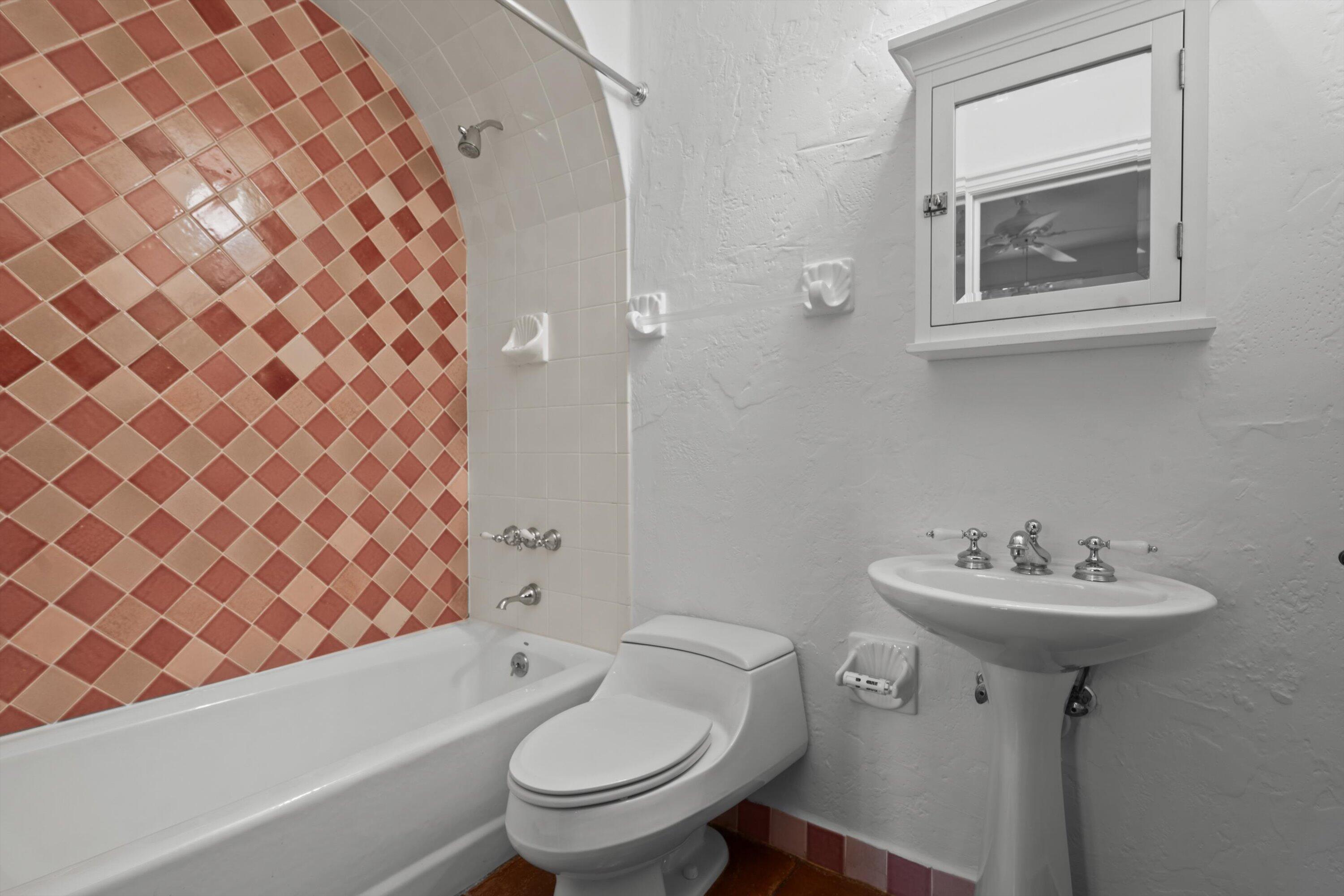 240 N Ocean Boulevard Property Photo 39