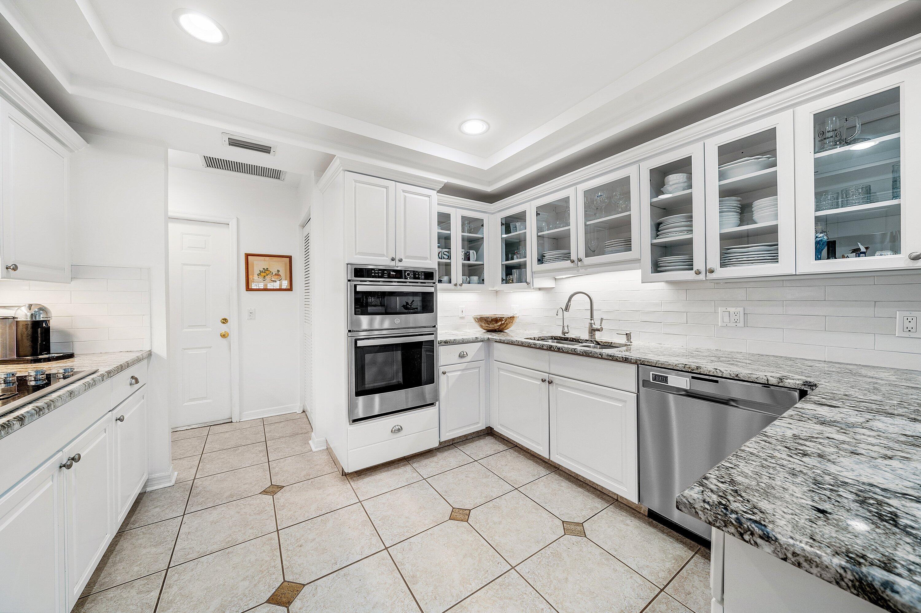 5560 N Ocean Boulevard A Property Photo 17