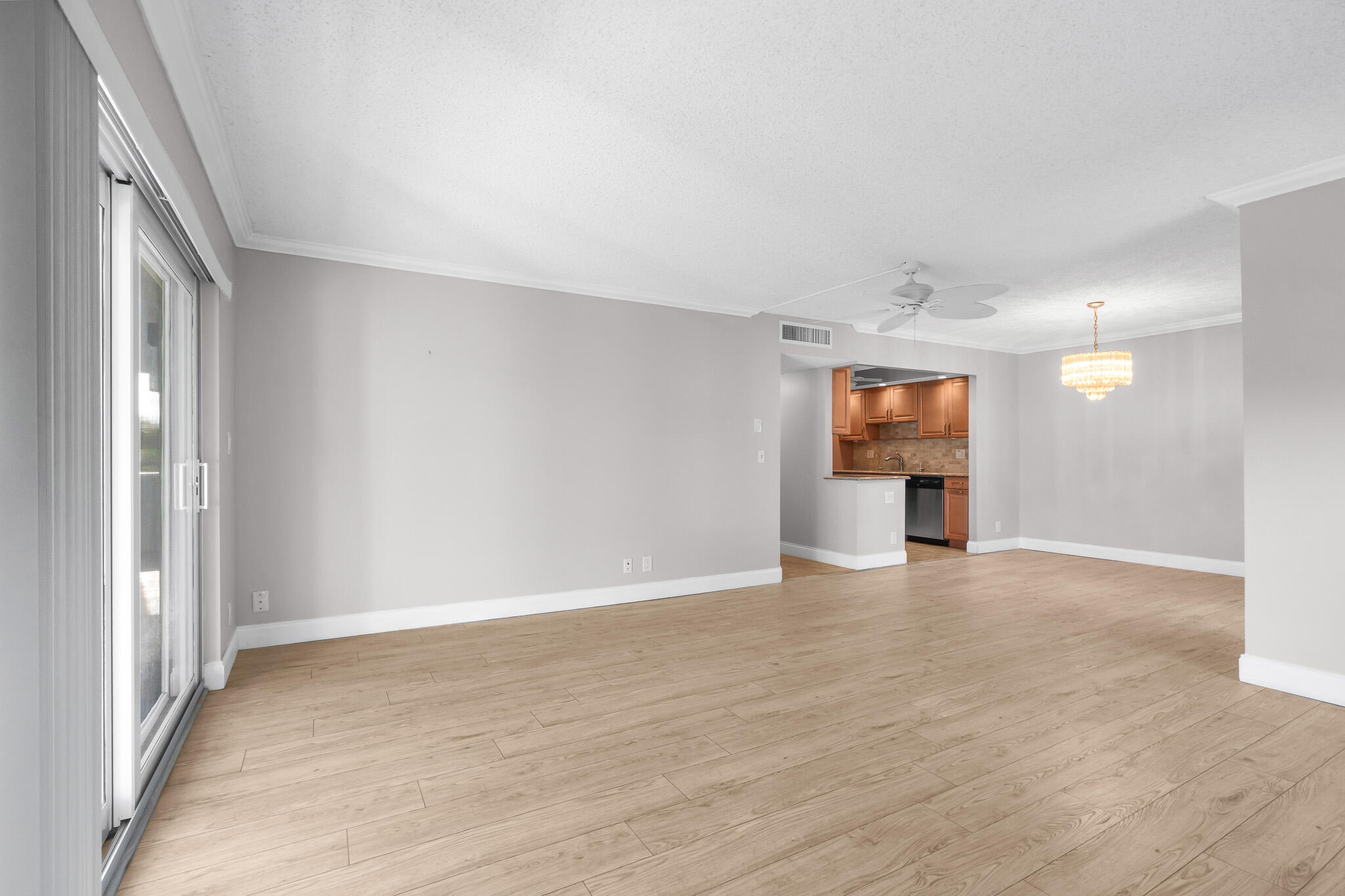 950 Ponce De Leon 3120 Property Photo 15