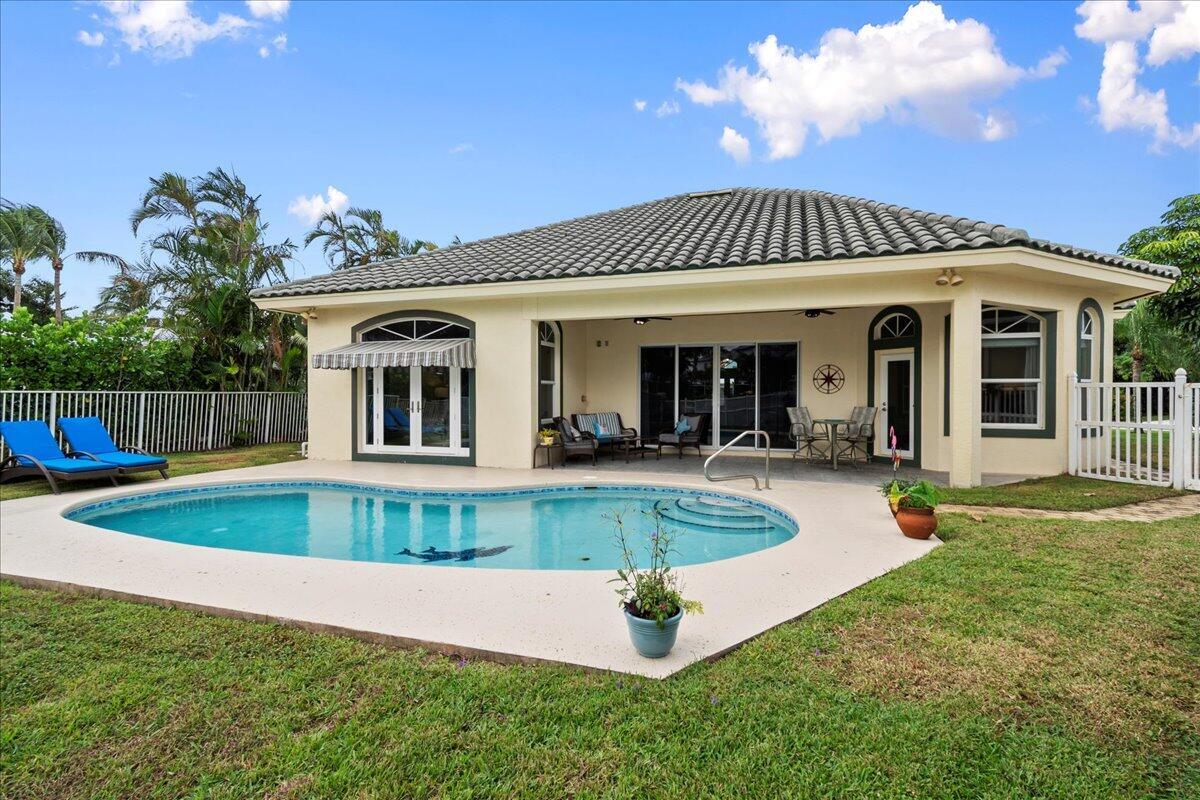 72 Waterway Road Property Photo 1