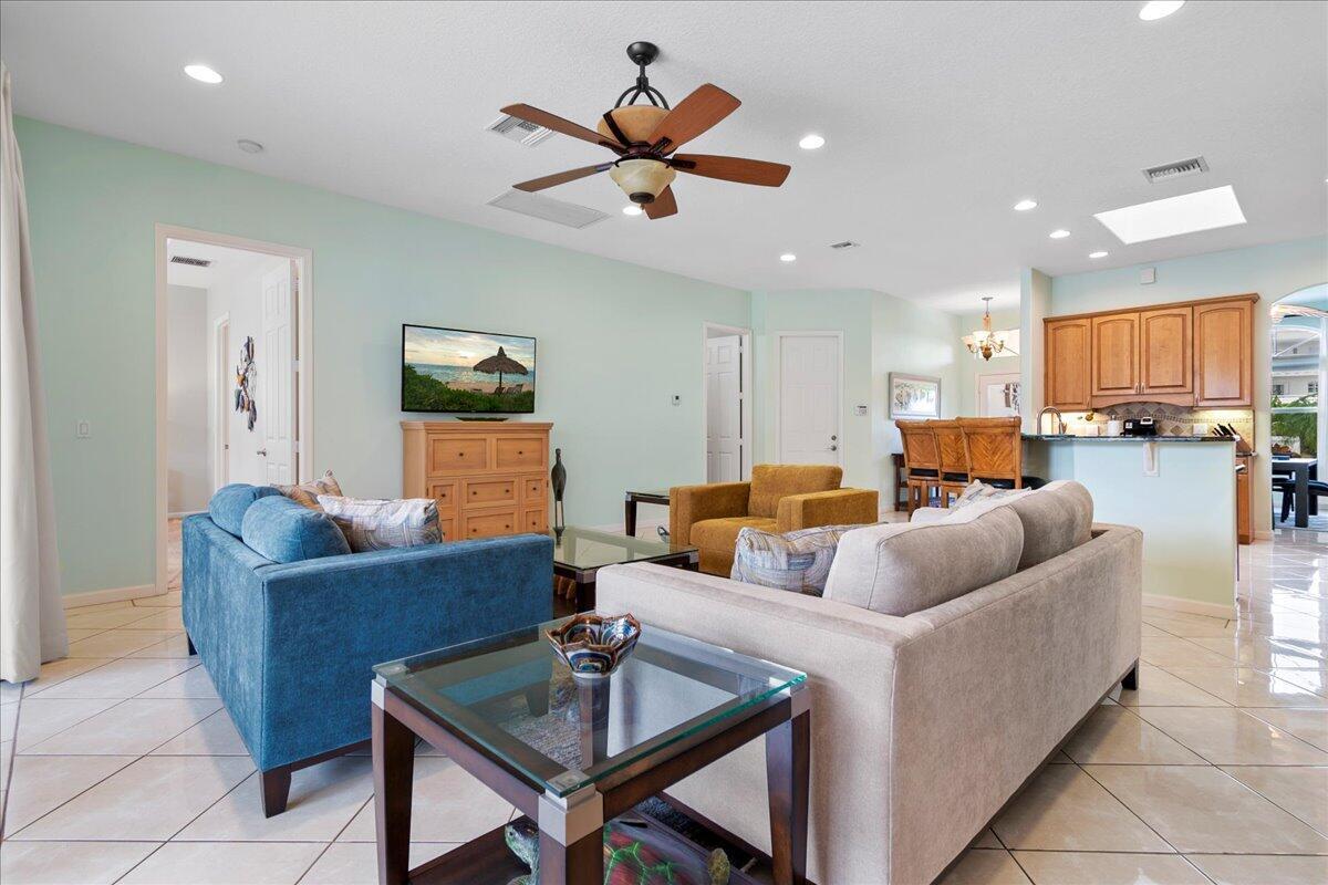 72 Waterway Road Property Photo 12