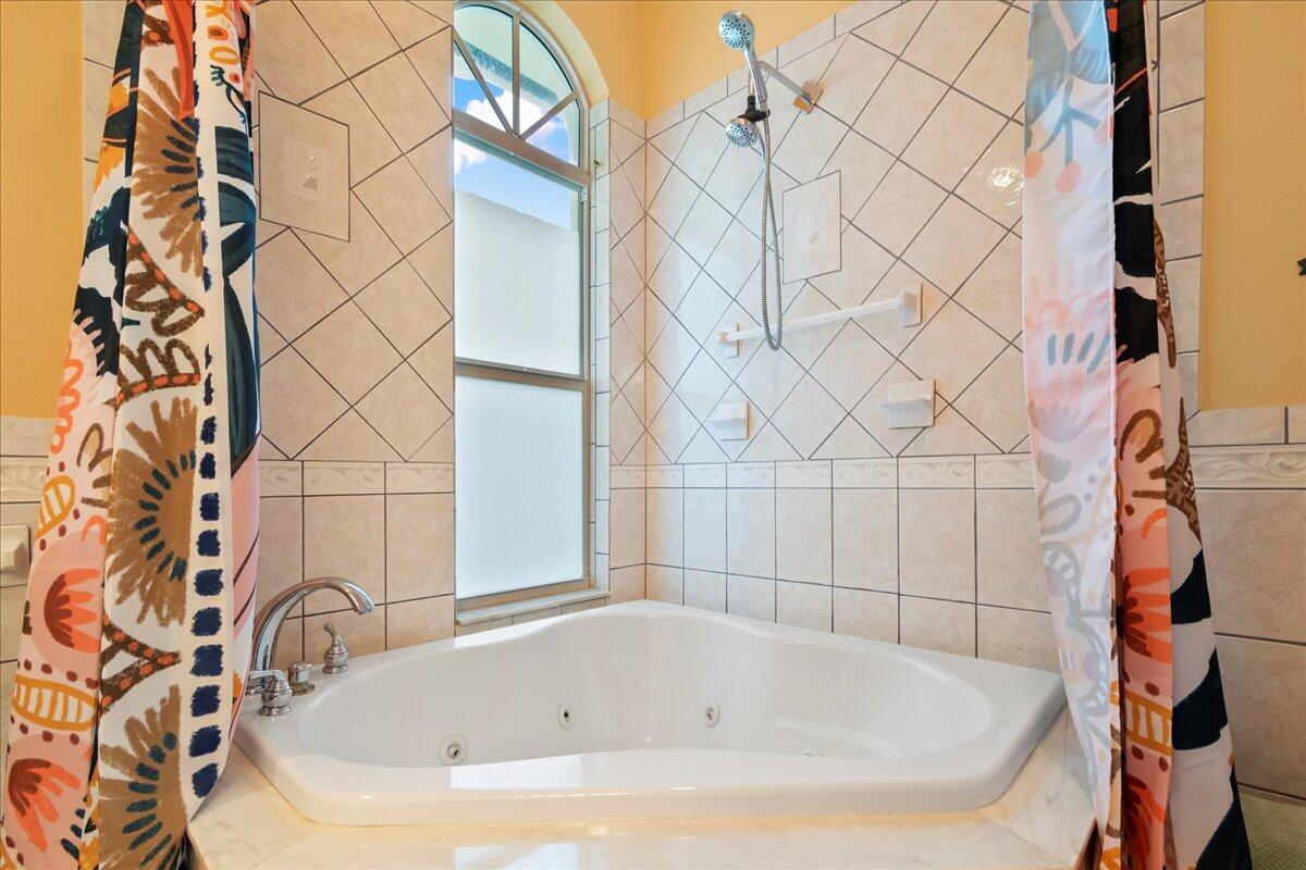 72 Waterway Road Property Photo 25