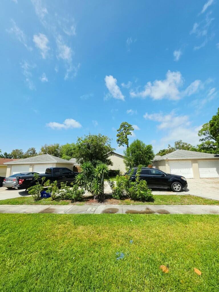 1157 Hyacinth Place Property Photo 1