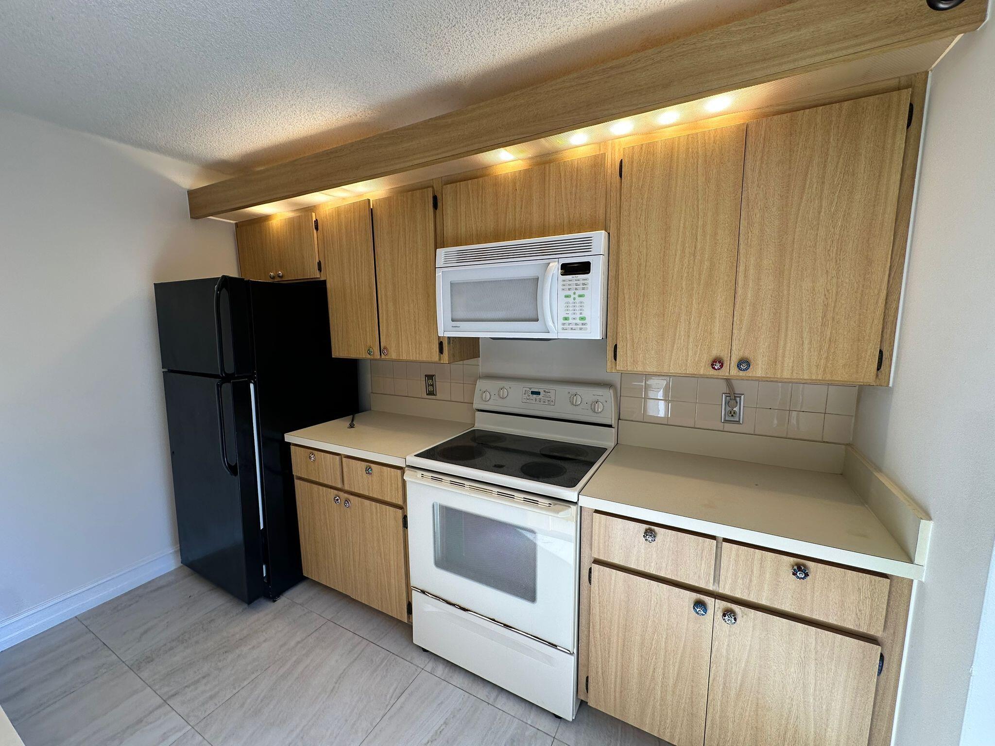 5718 57th Way Property Photo 15