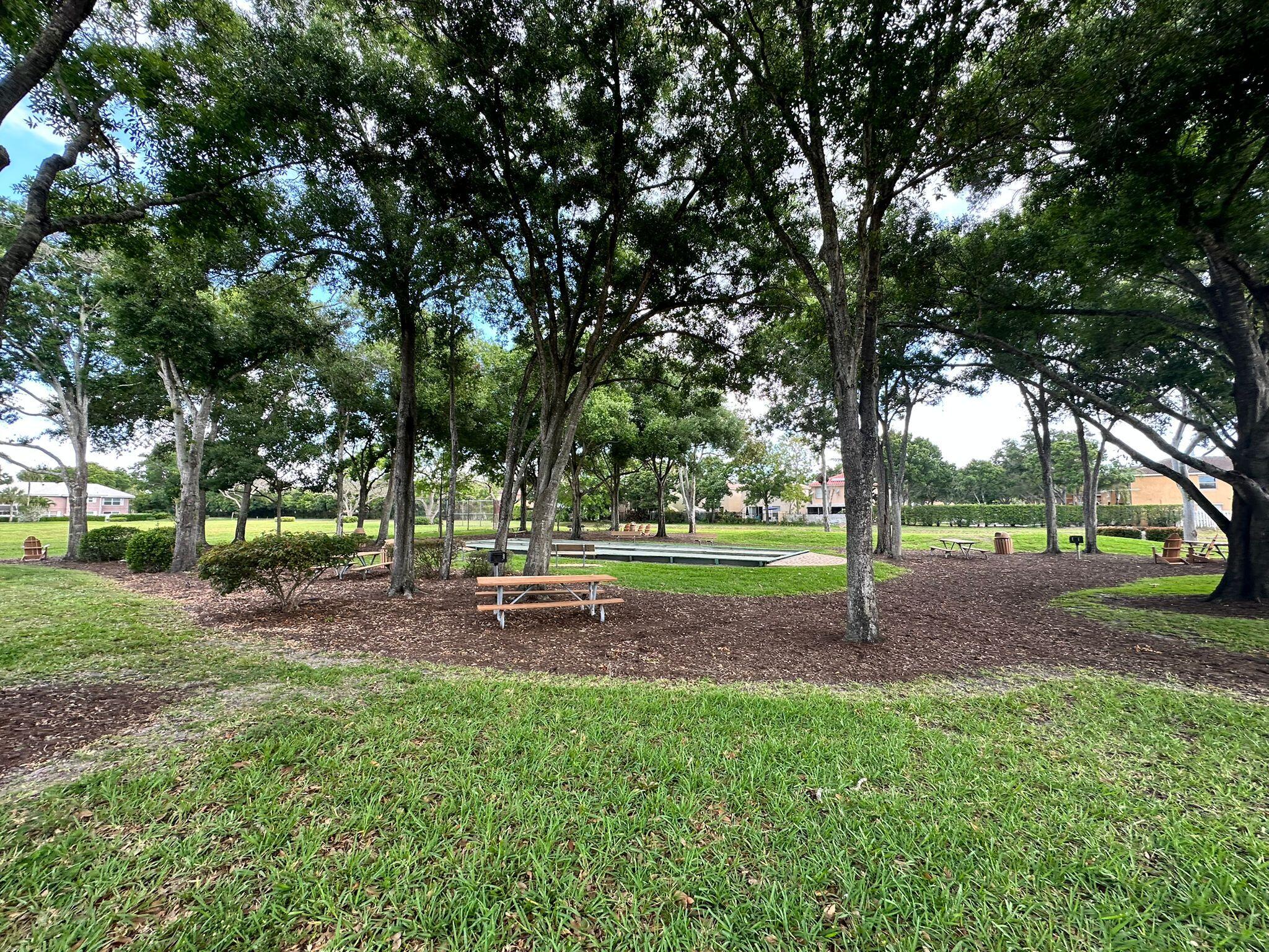 5718 57th Way Property Photo 41