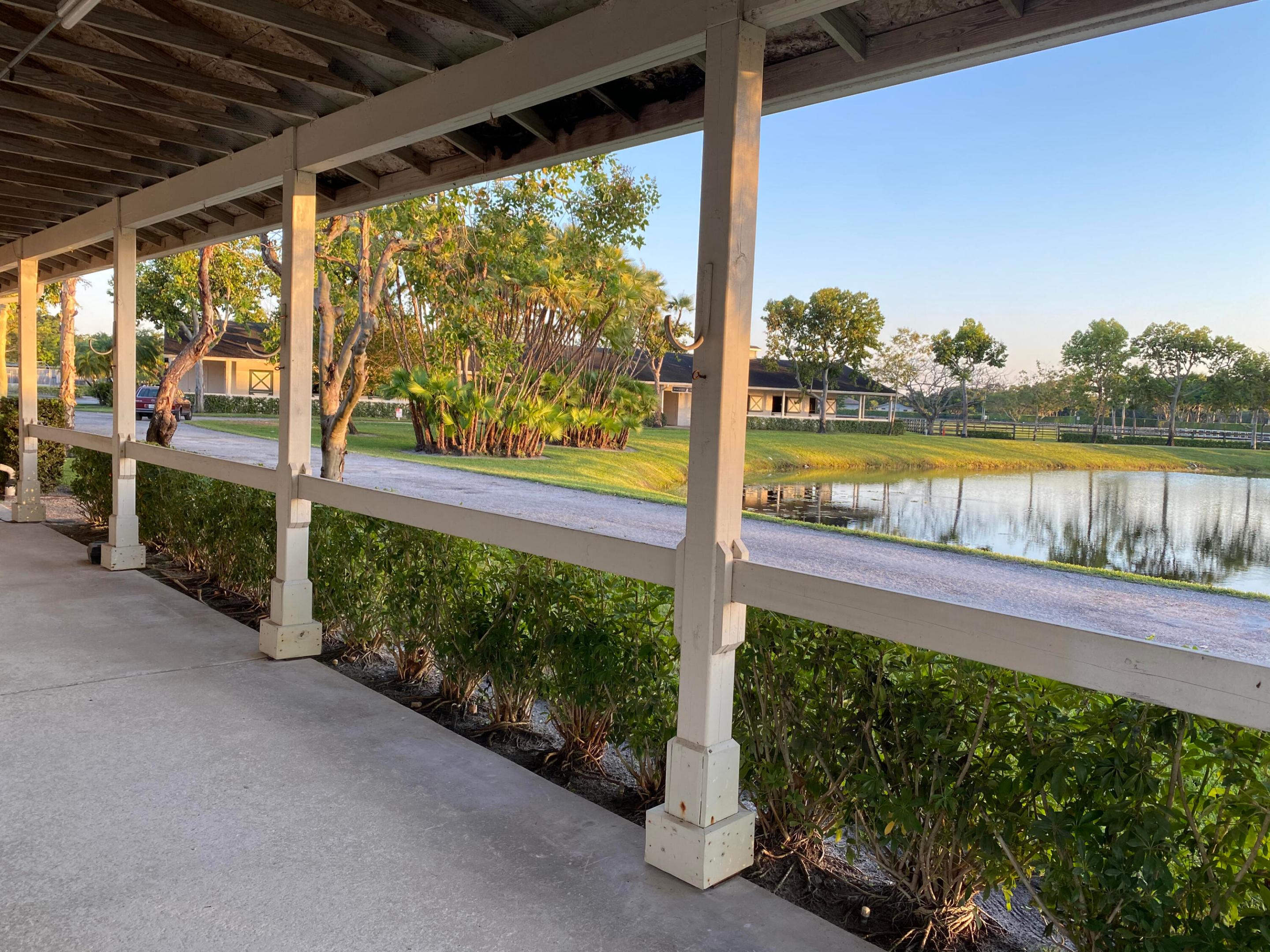 5110 S Shore Boulevard Property Photo 8