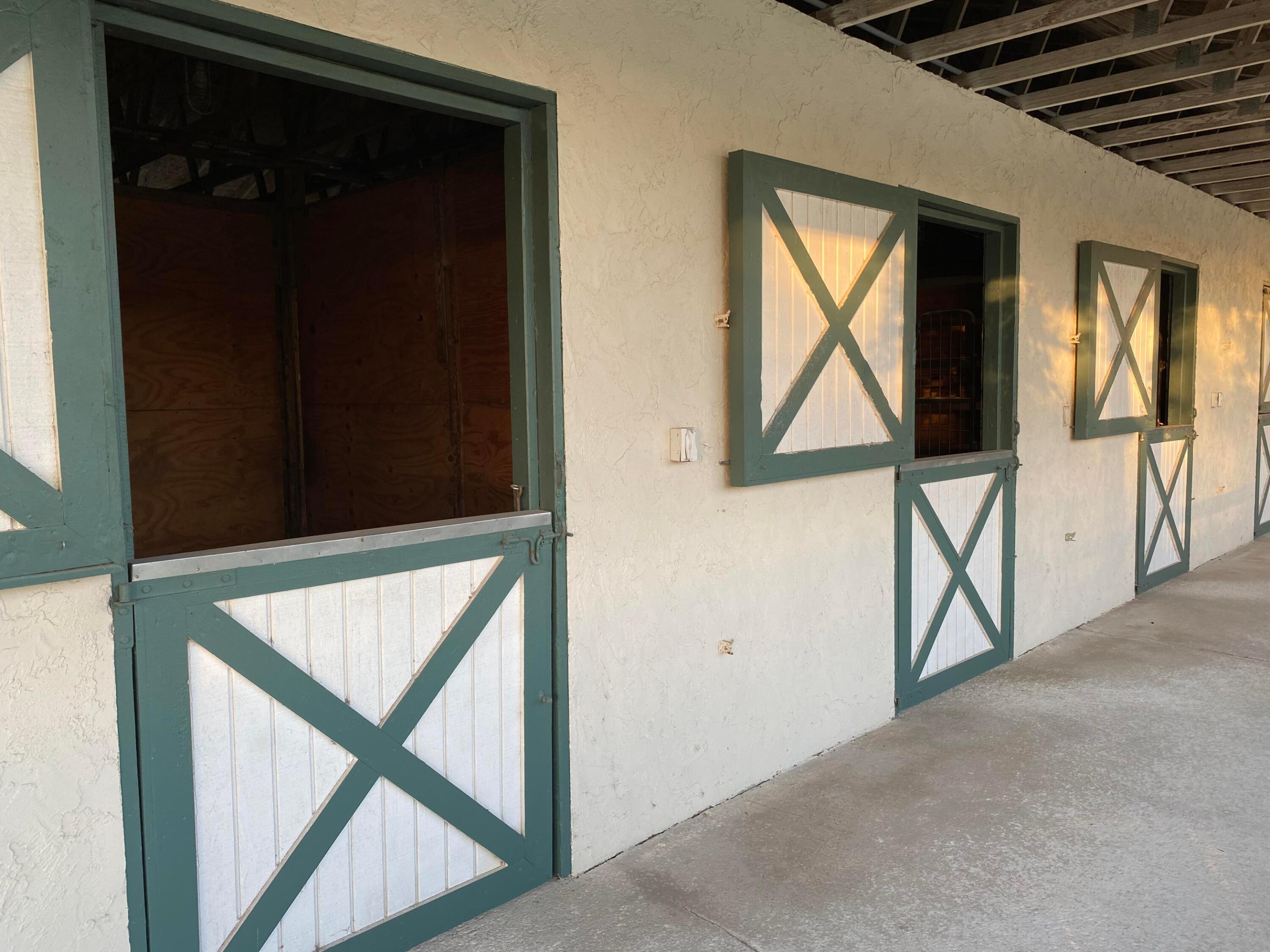 5110 S Shore Boulevard Property Photo 9