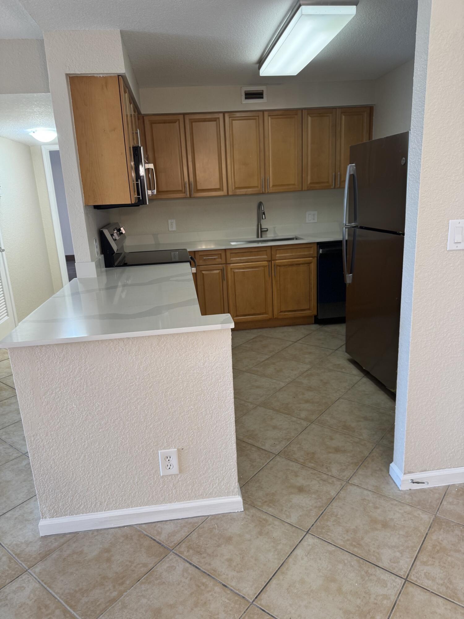 1000 Spanish River Road 3b Property Photo 5