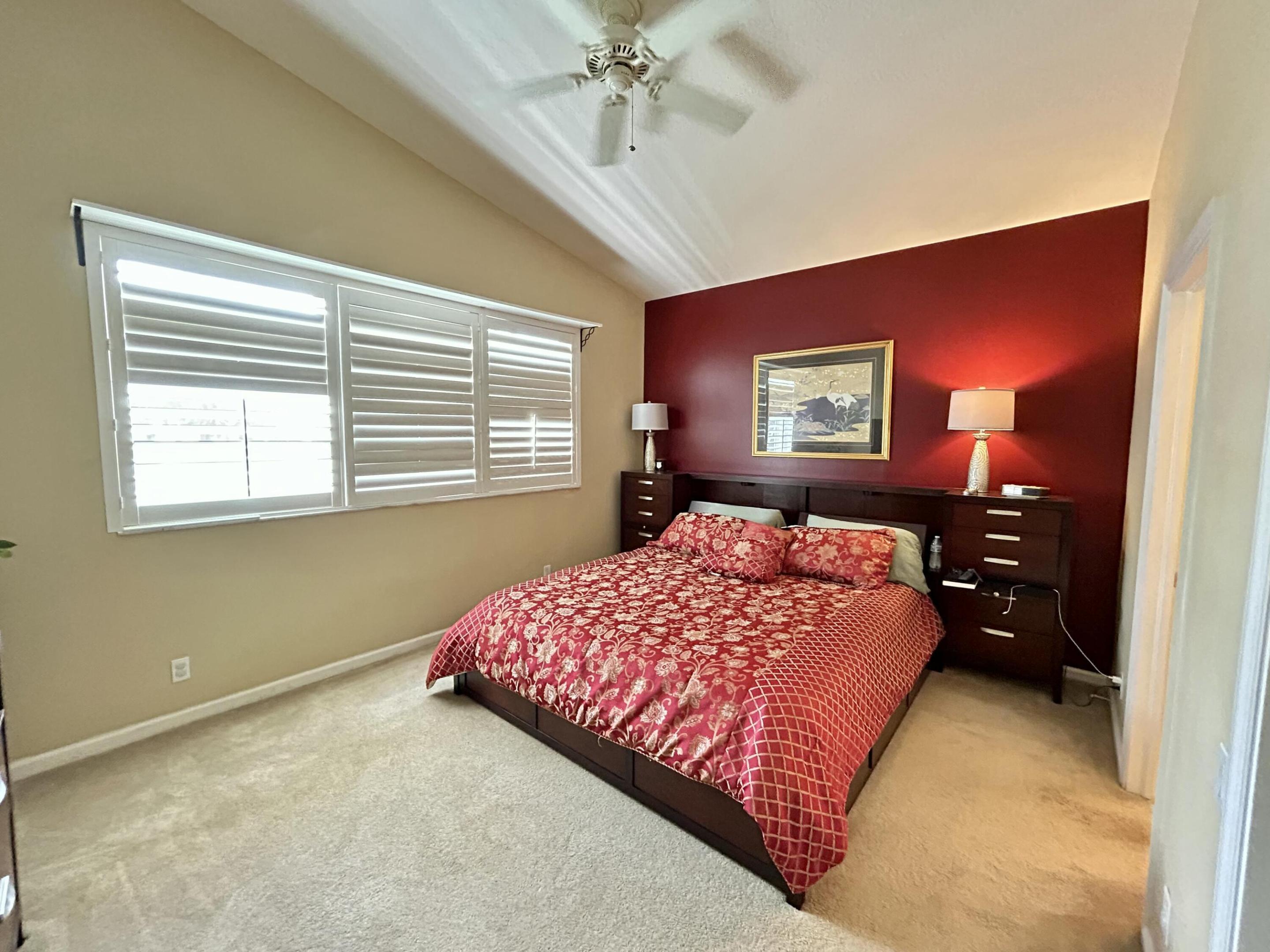 360 Nw Shoreline Circle Property Photo 6
