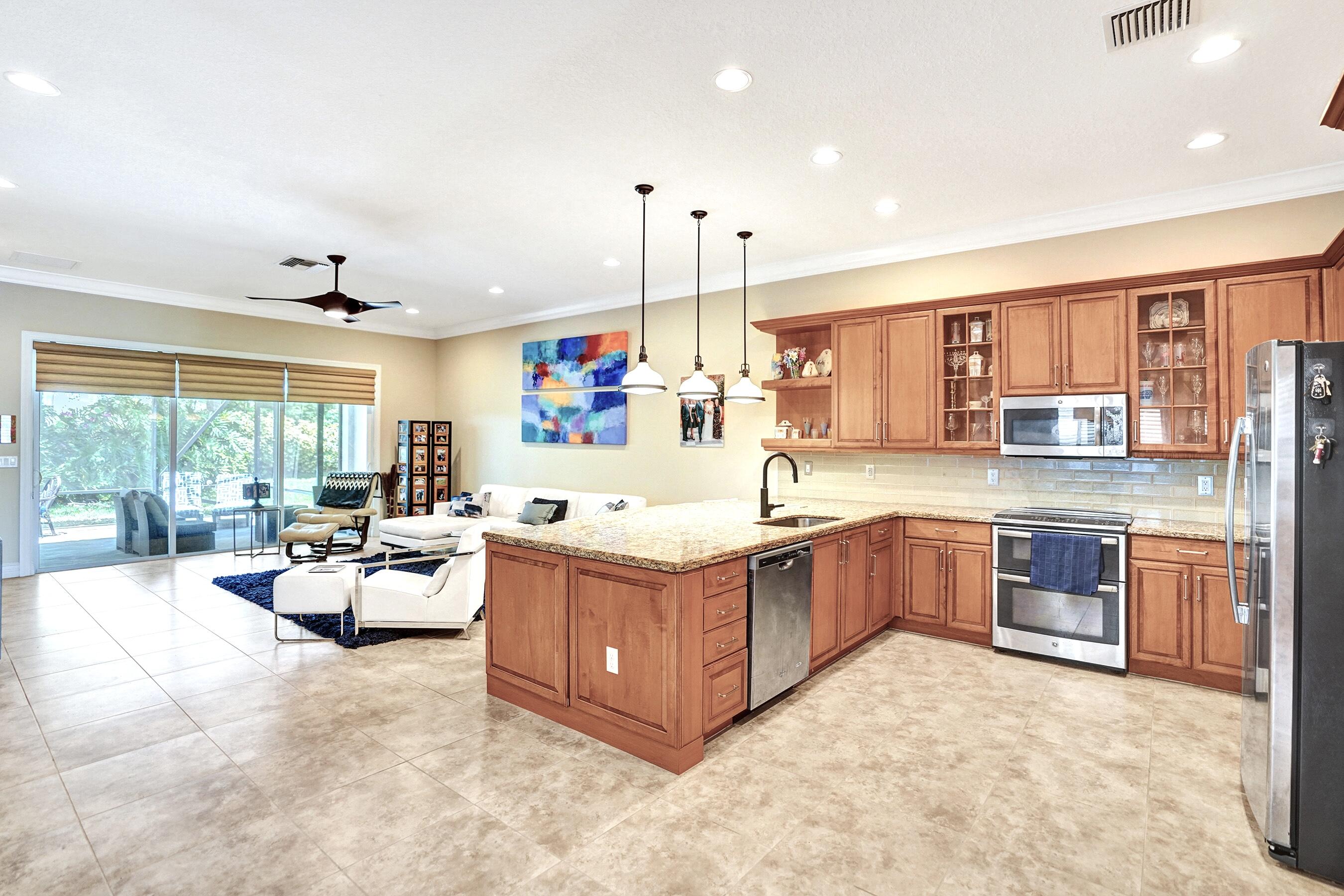8703 Carmel Mountain Way Property Photo 3