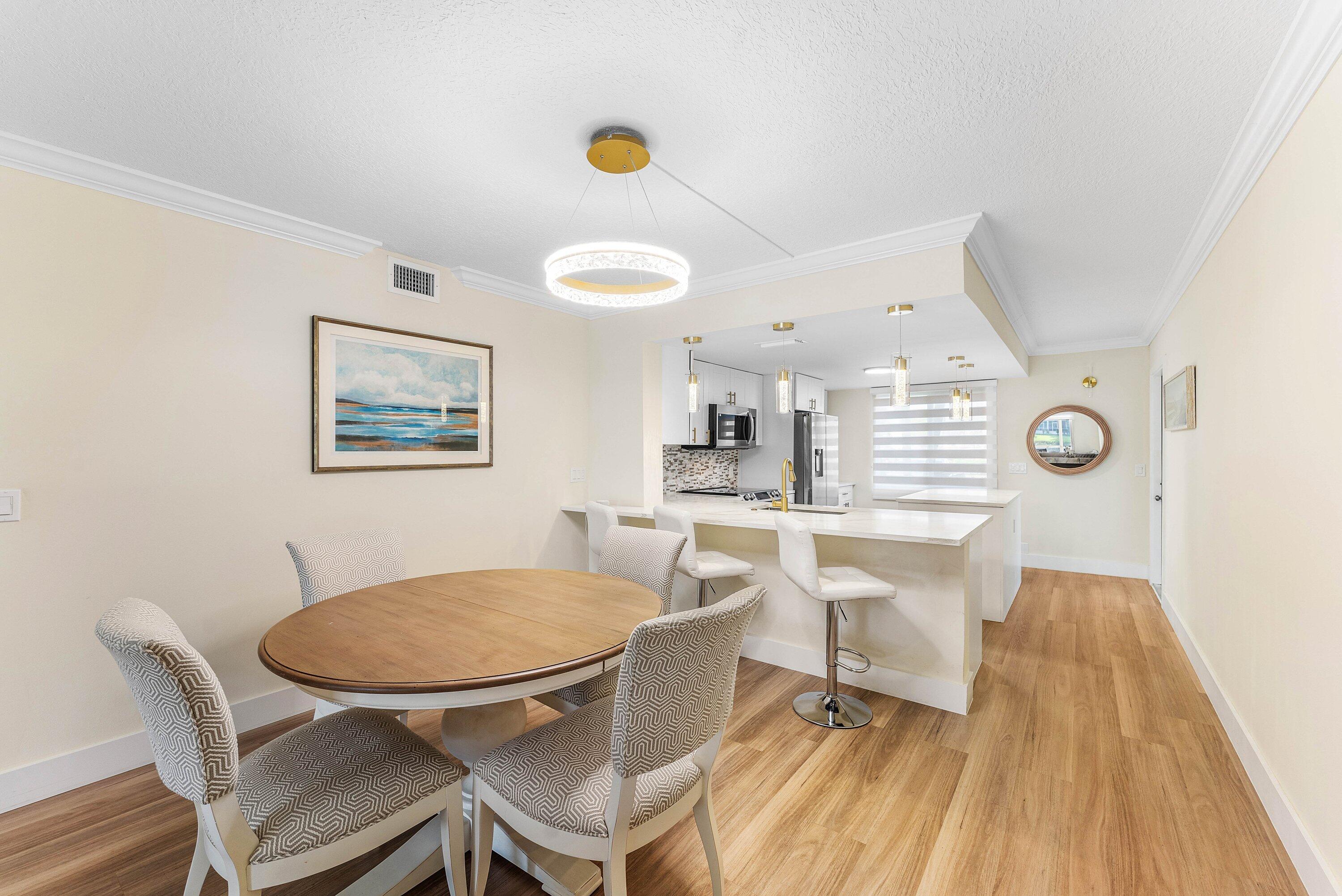 1019 Guildford B Property Photo 6