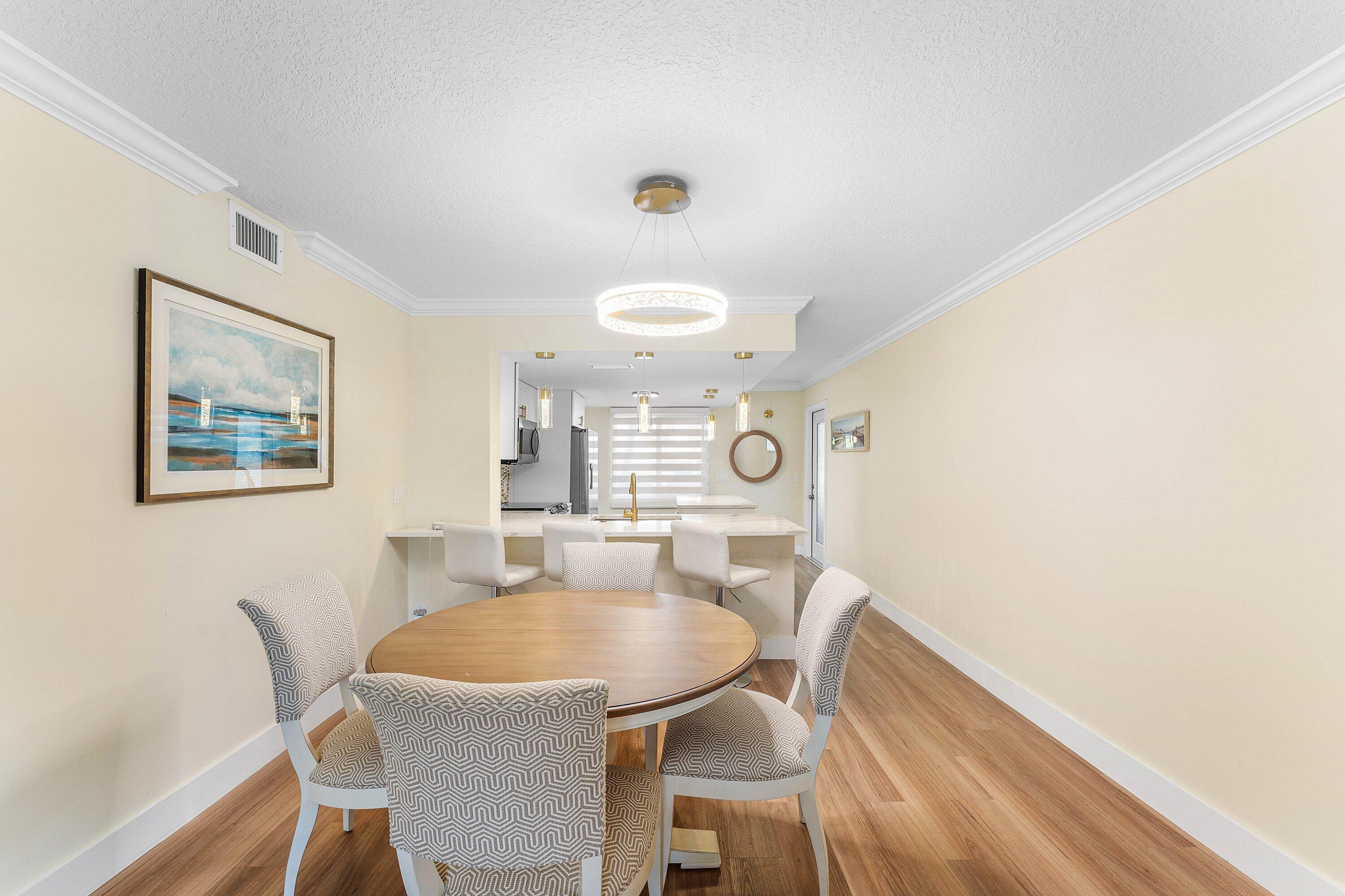 1019 Guildford B Property Photo 7