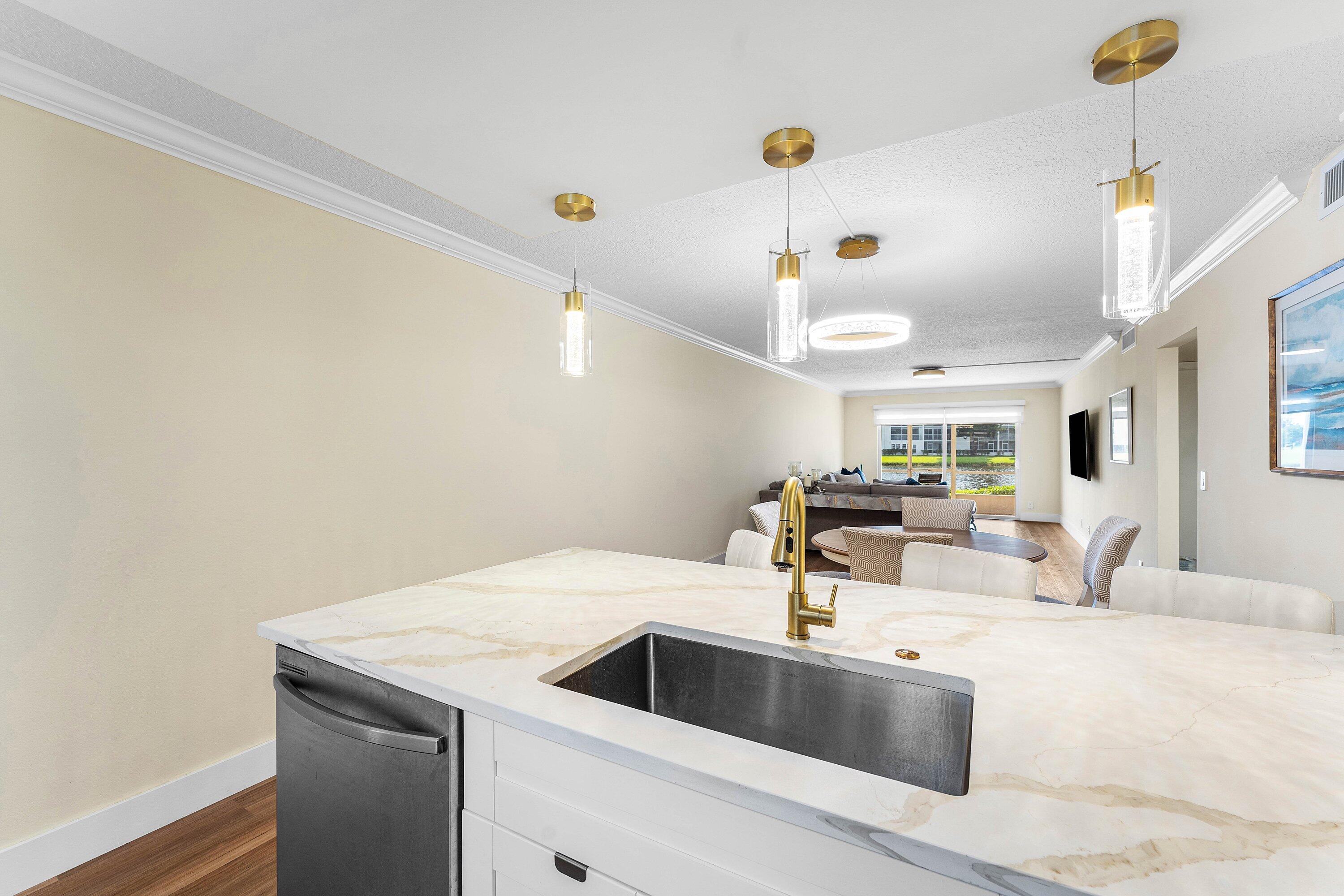 1019 Guildford B Property Photo 16