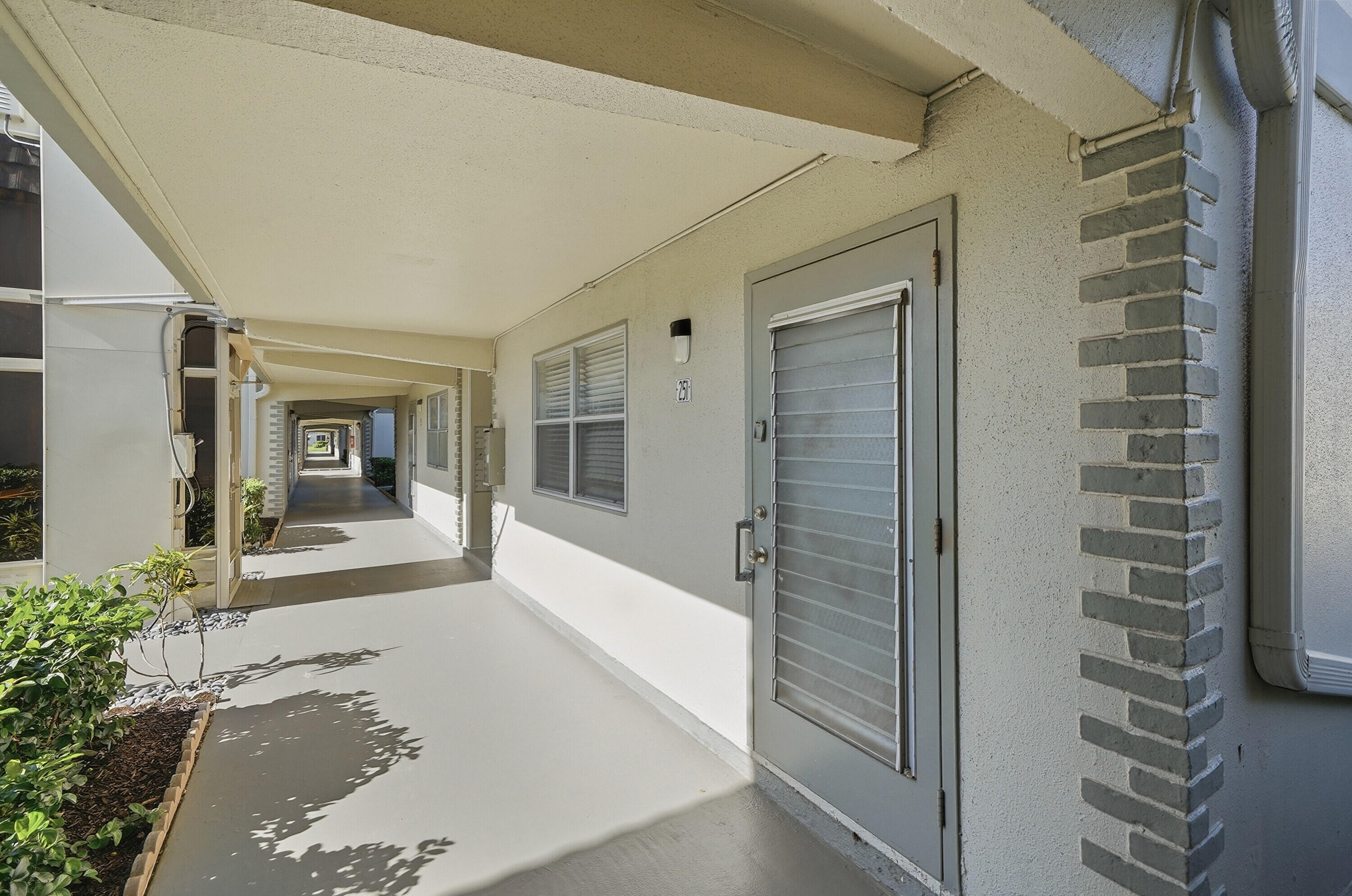 251 Monaco Way Property Photo 4