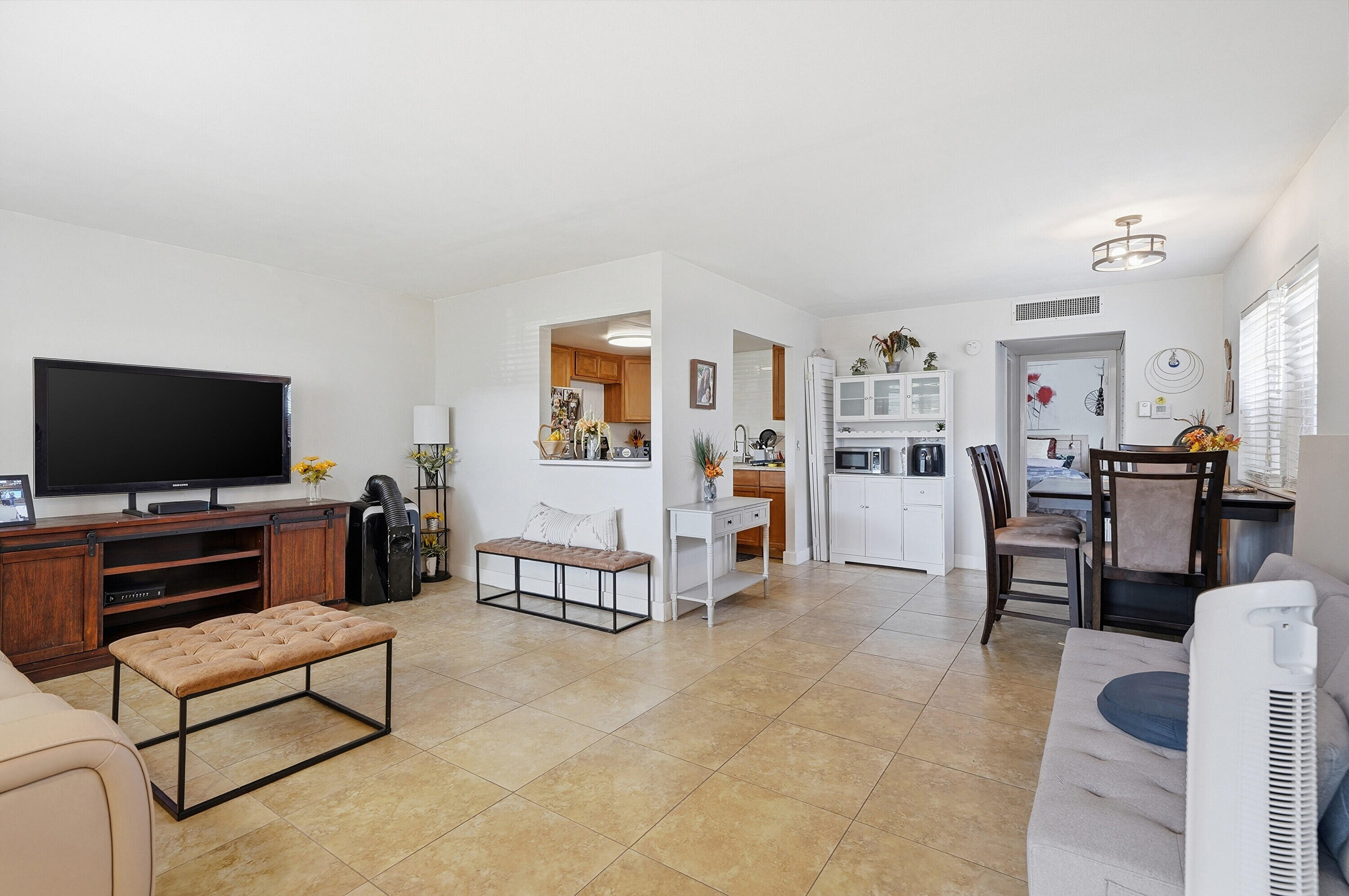 251 Monaco Way Property Photo 7