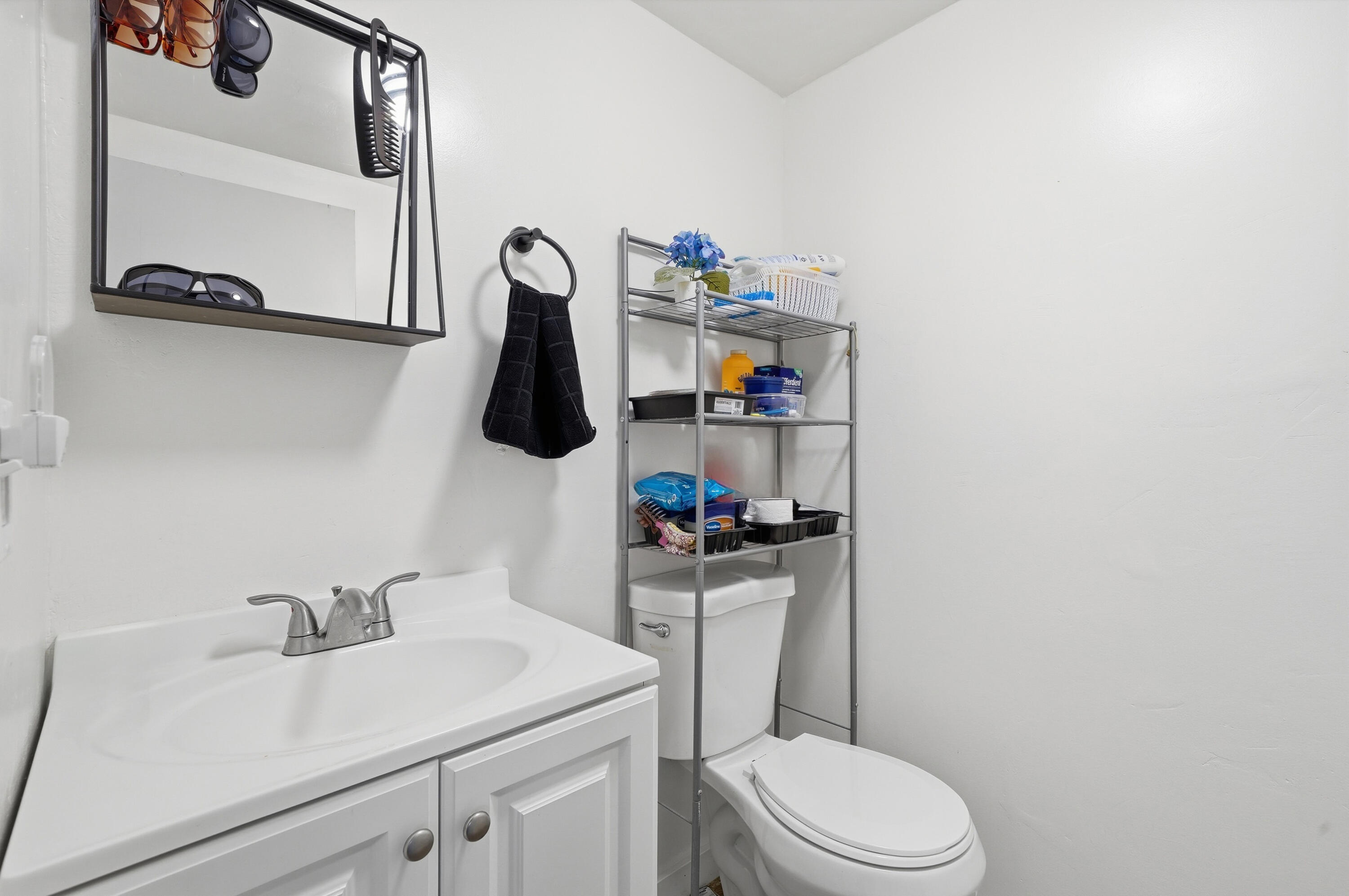 251 Monaco Way Property Photo 16