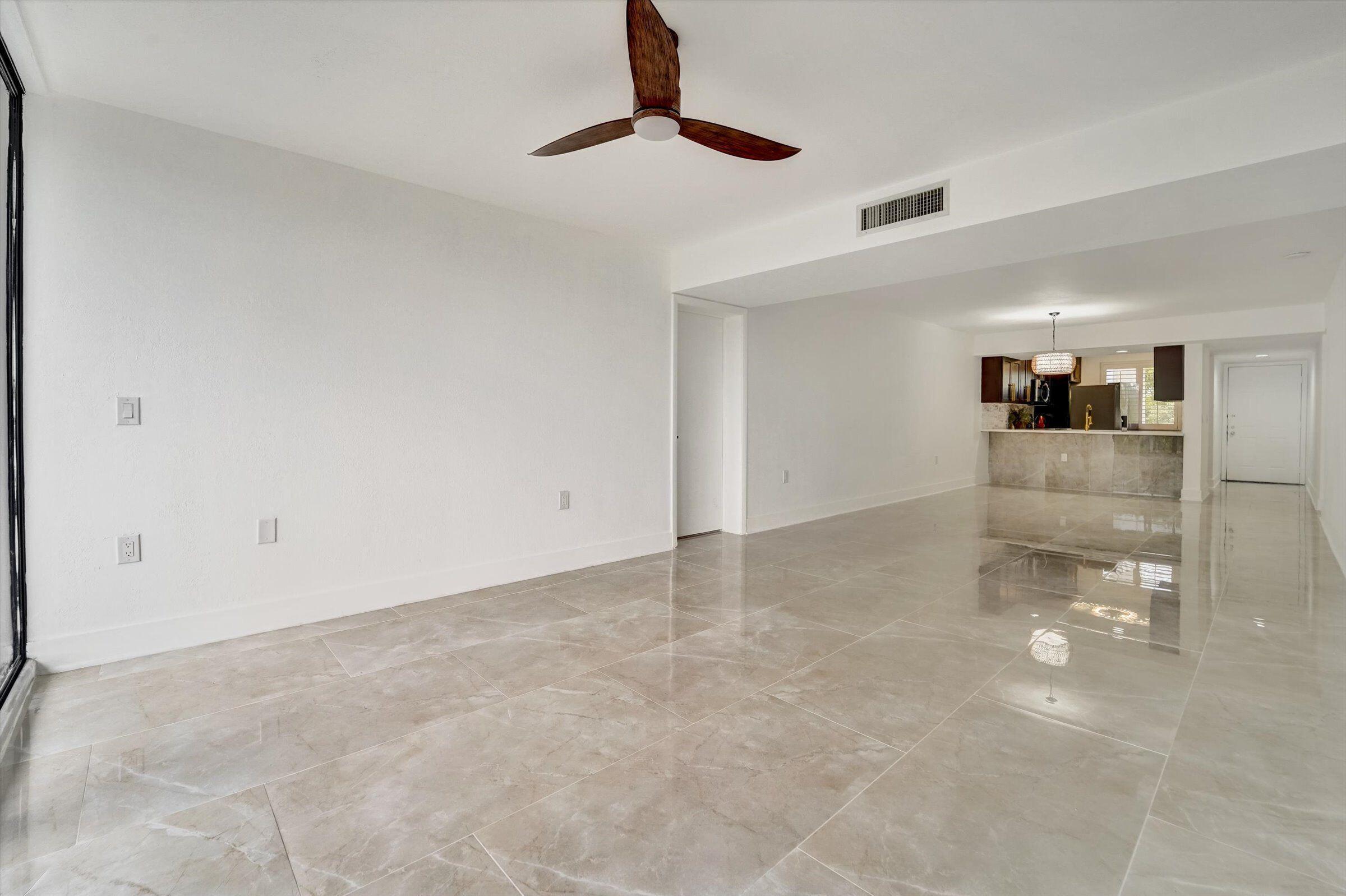 6181 Balboa Circle 303 Property Photo 12