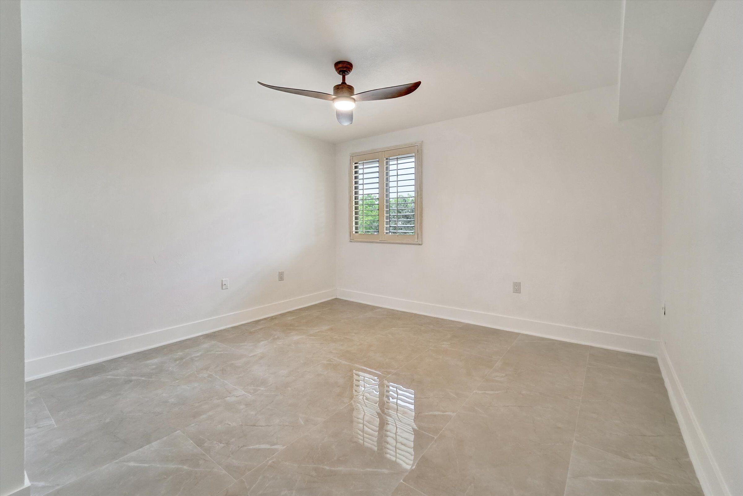 6181 Balboa Circle 303 Property Photo 14