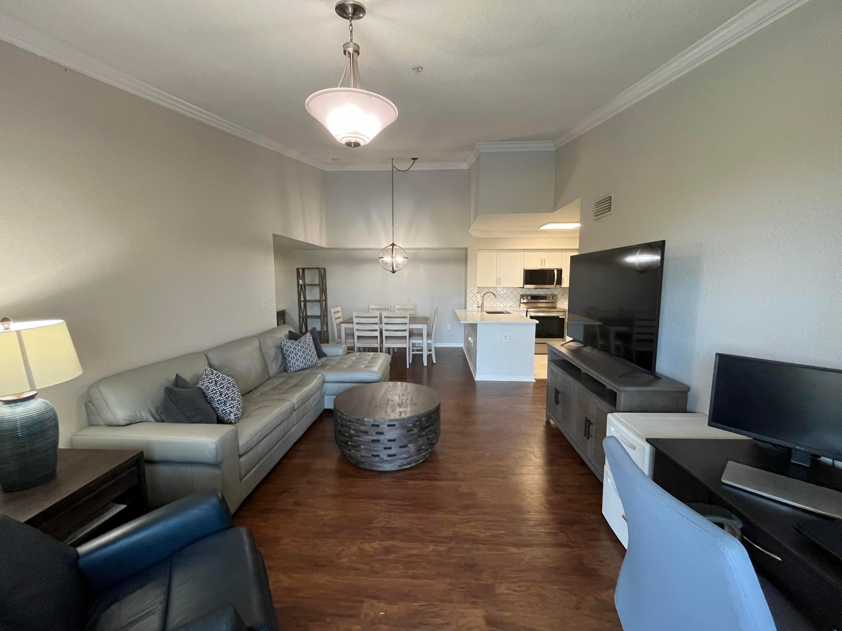 15135 Michelangelo Boulevard 306 Property Photo 6