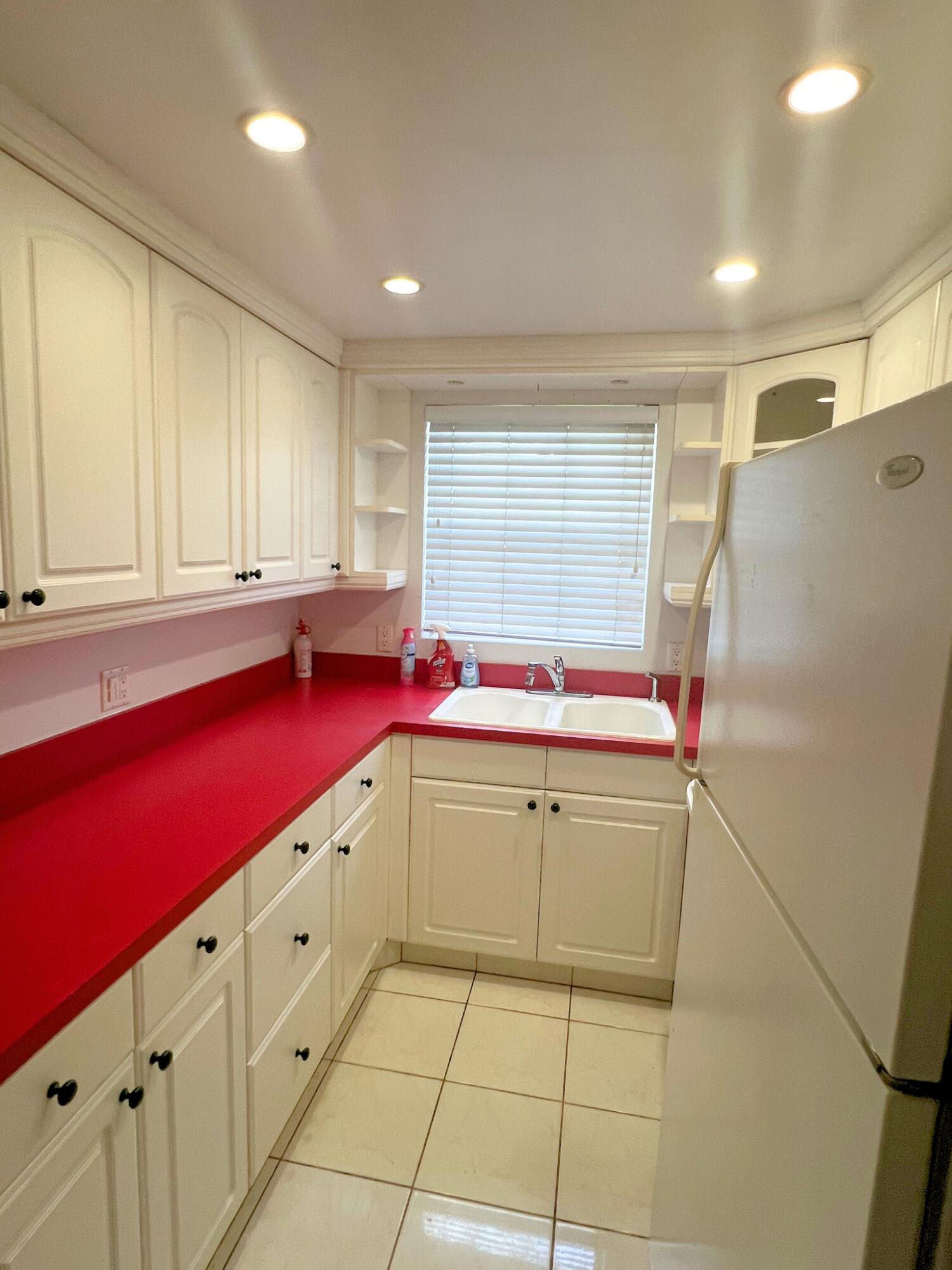 52 Dorchester Property Photo 12